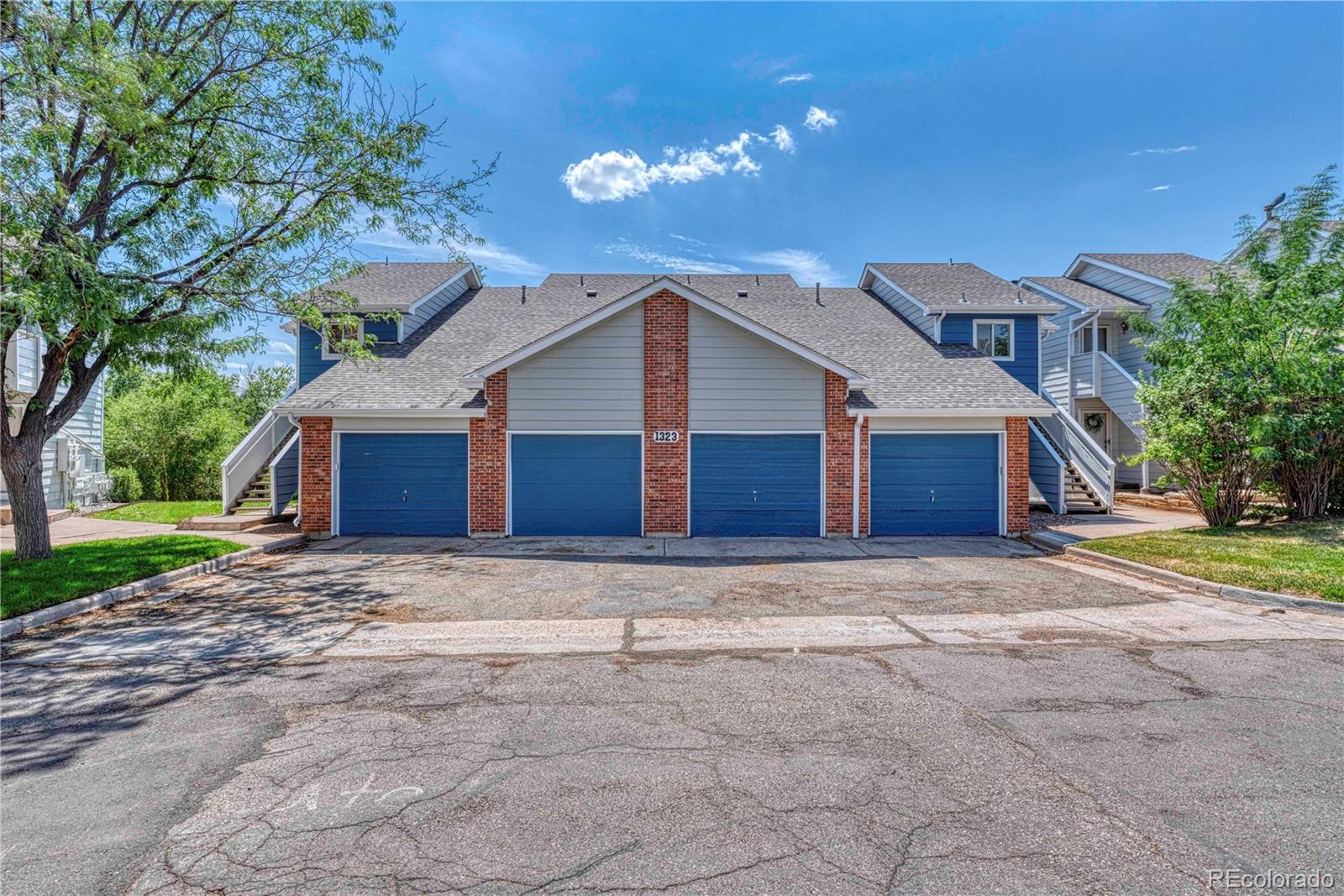 MLS Image #2 for 1323 s cathay court,aurora, Colorado