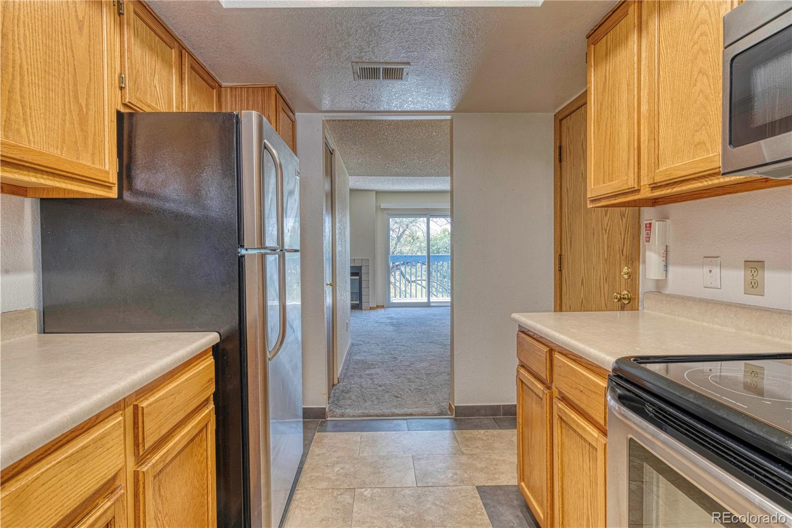 MLS Image #7 for 1323 s cathay court,aurora, Colorado