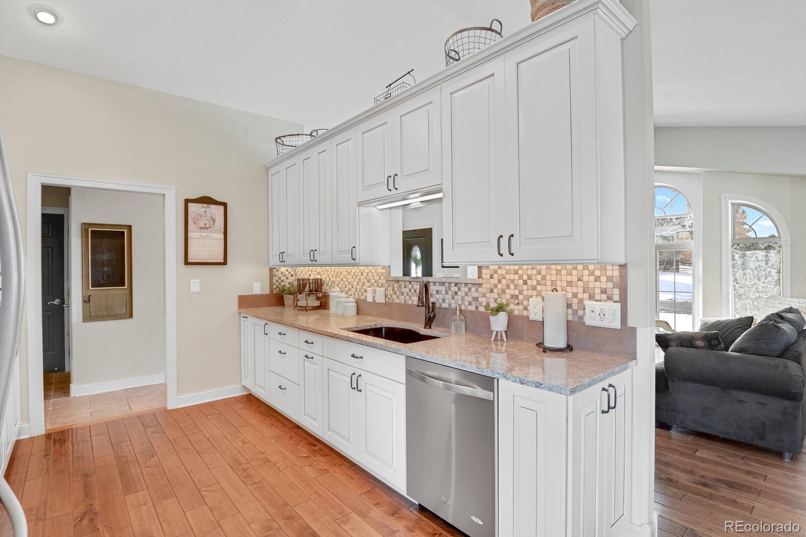 MLS Image #13 for 7940  beverly boulevard,castle pines, Colorado