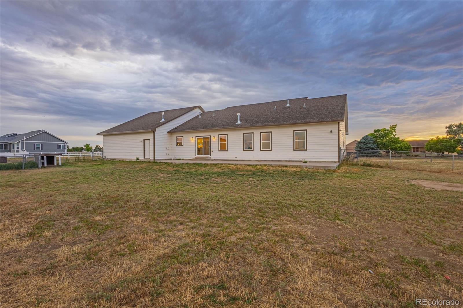 MLS Image #30 for 840  shoshone street,strasburg, Colorado