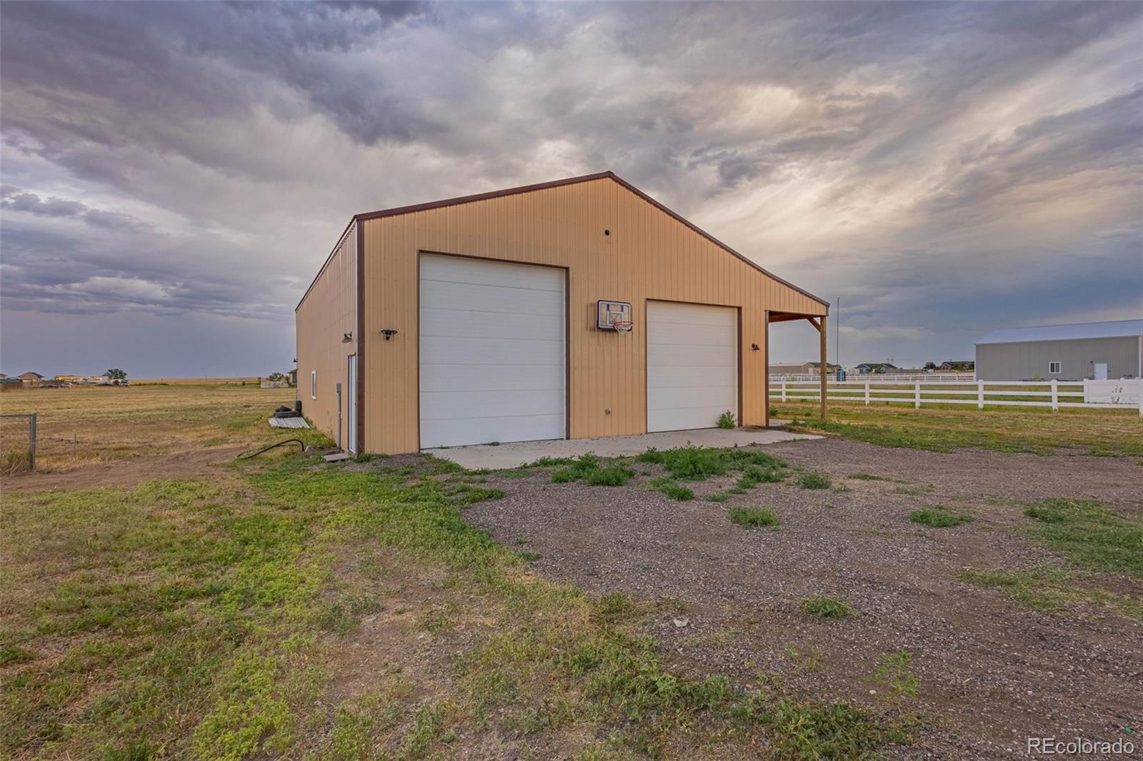 MLS Image #31 for 840  shoshone street,strasburg, Colorado