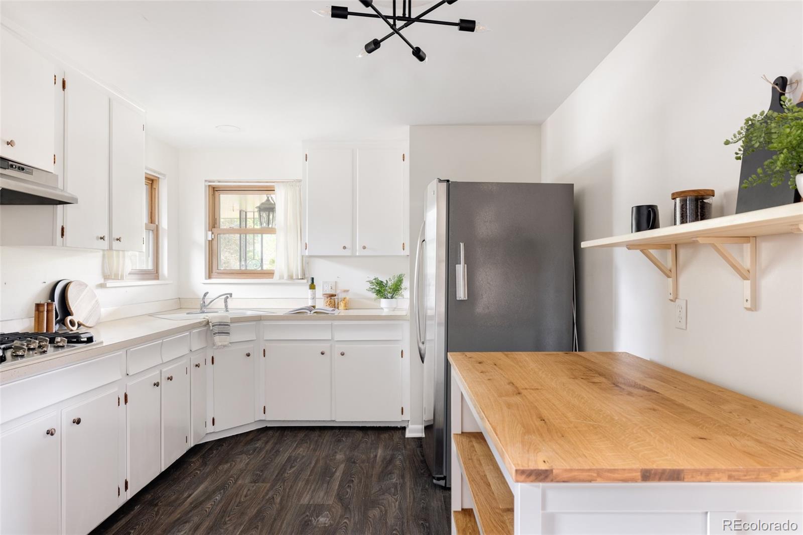 MLS Image #6 for 2380 s franklin street,denver, Colorado