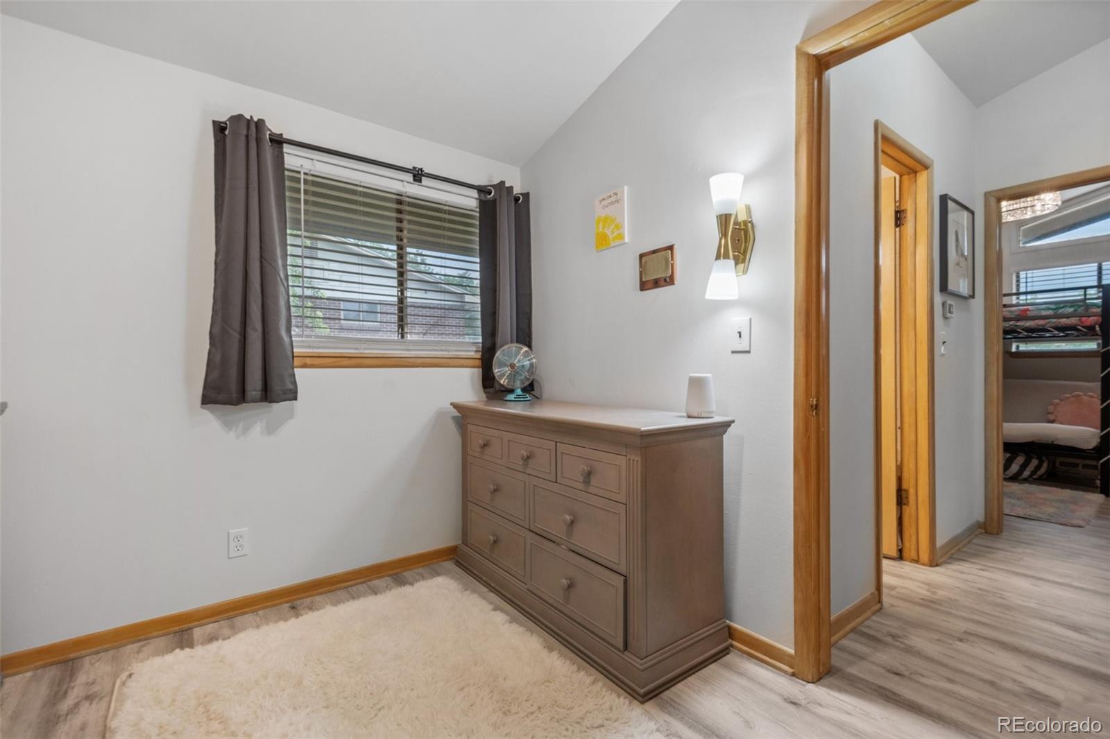 MLS Image #16 for 69 e 81st place,denver, Colorado