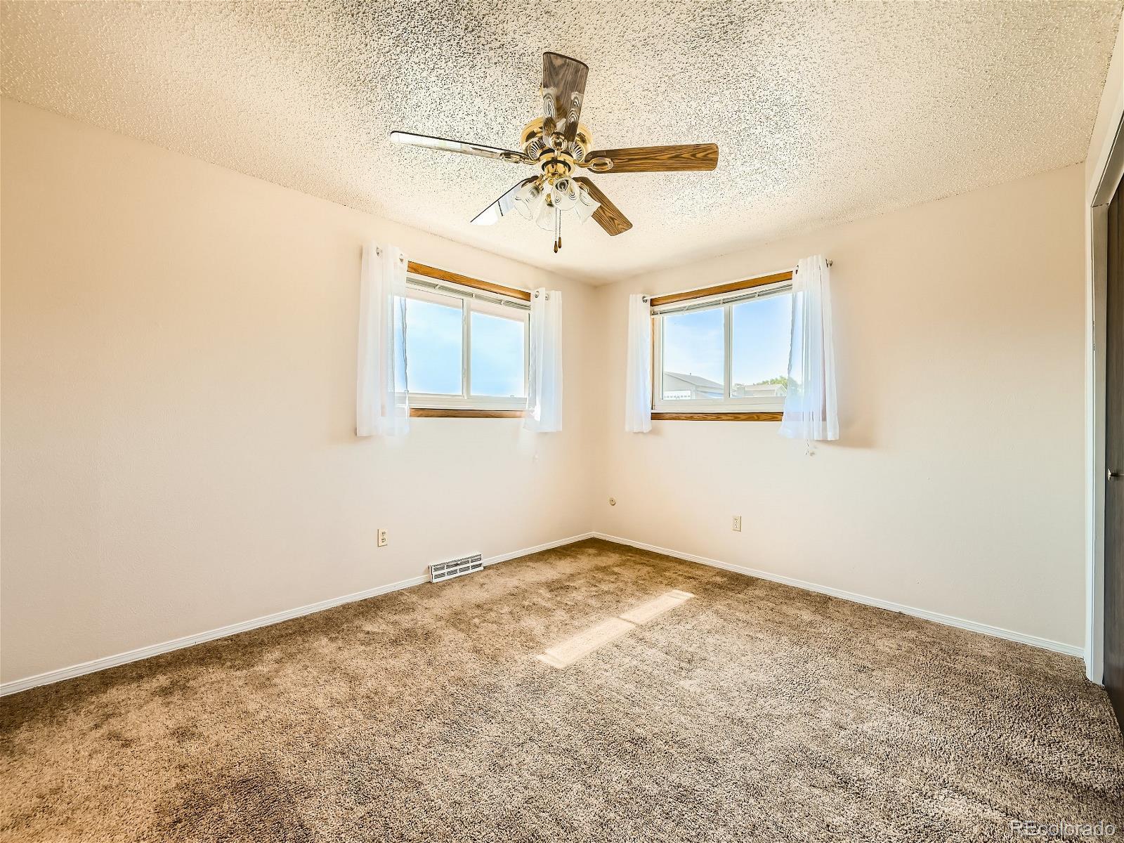 MLS Image #11 for 9846 e 159th avenue,brighton, Colorado