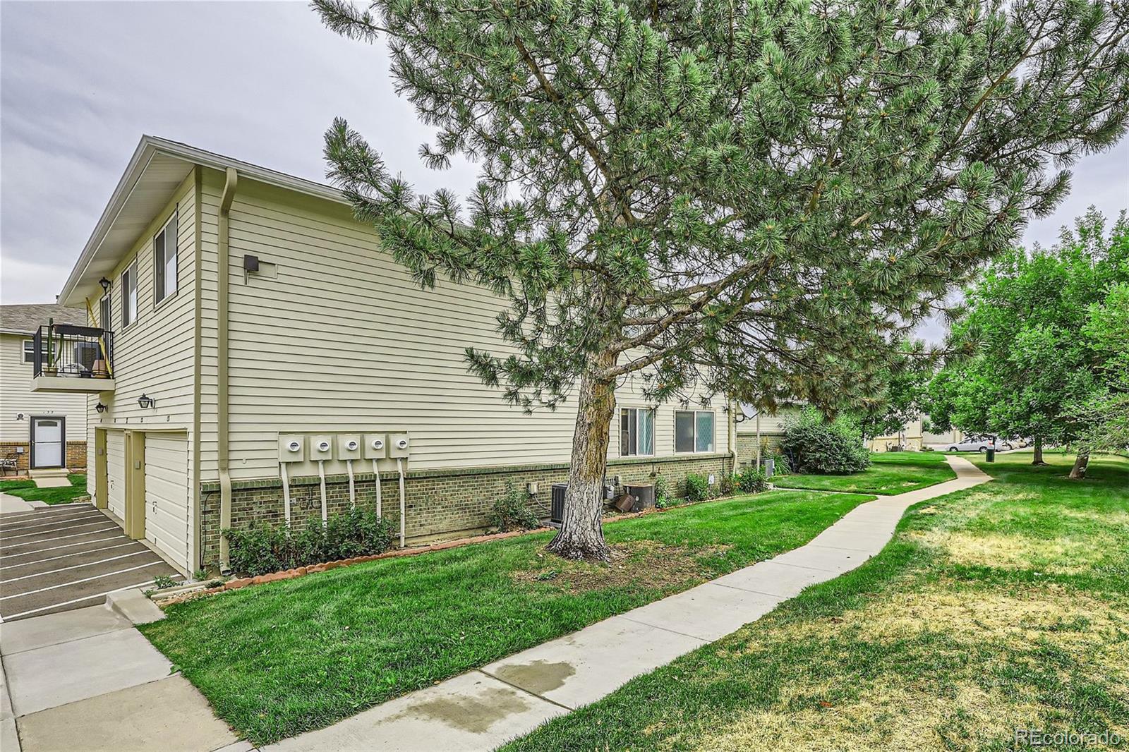 MLS Image #12 for 3351 s field street,lakewood, Colorado