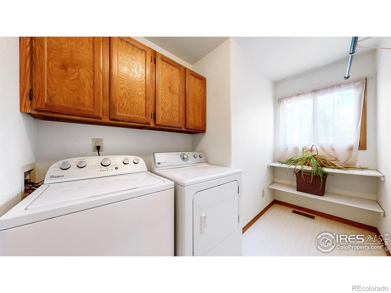 MLS Image #22 for 537 s 9th street,berthoud, Colorado