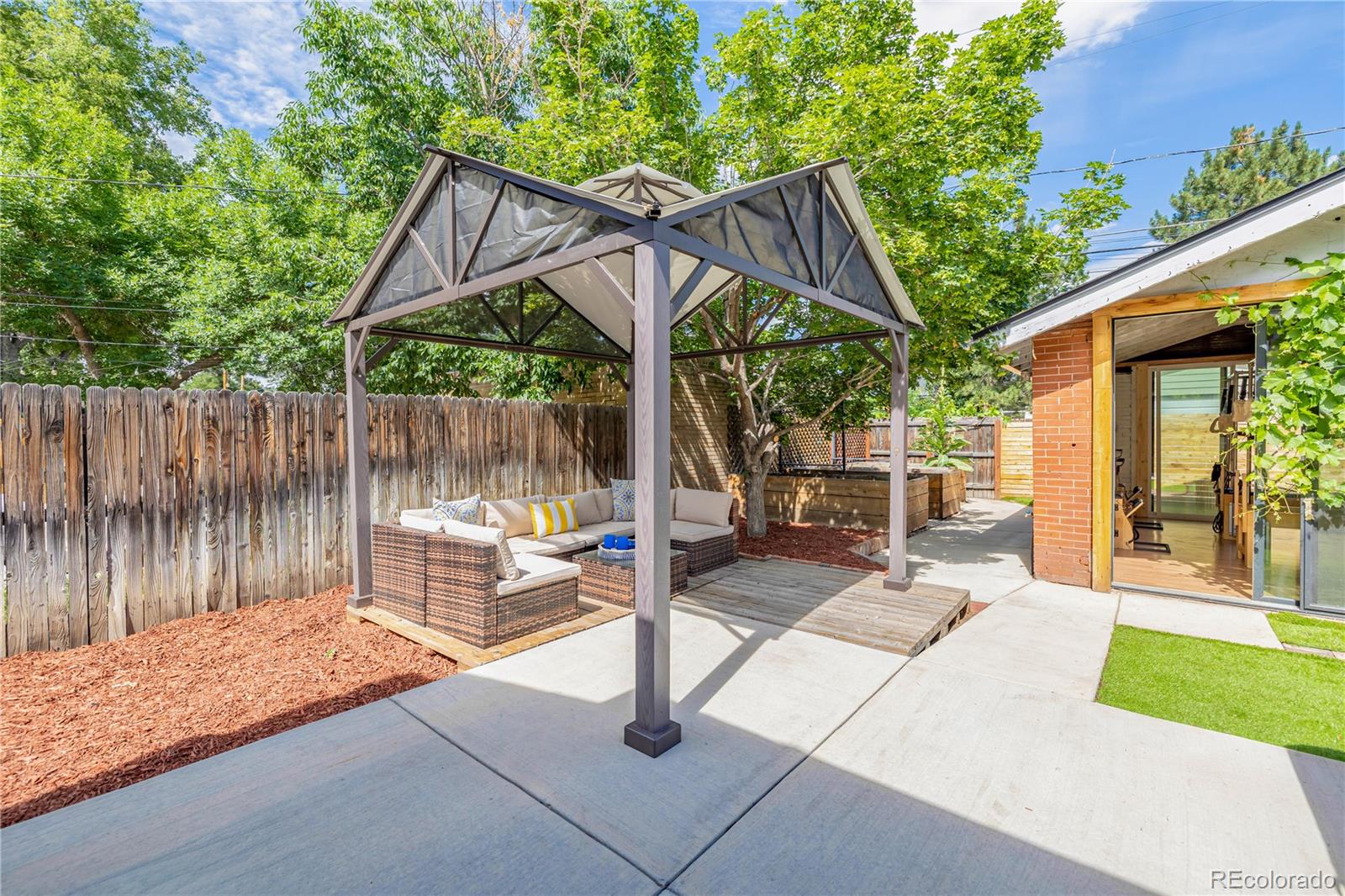 MLS Image #37 for 616 s grant street,denver, Colorado