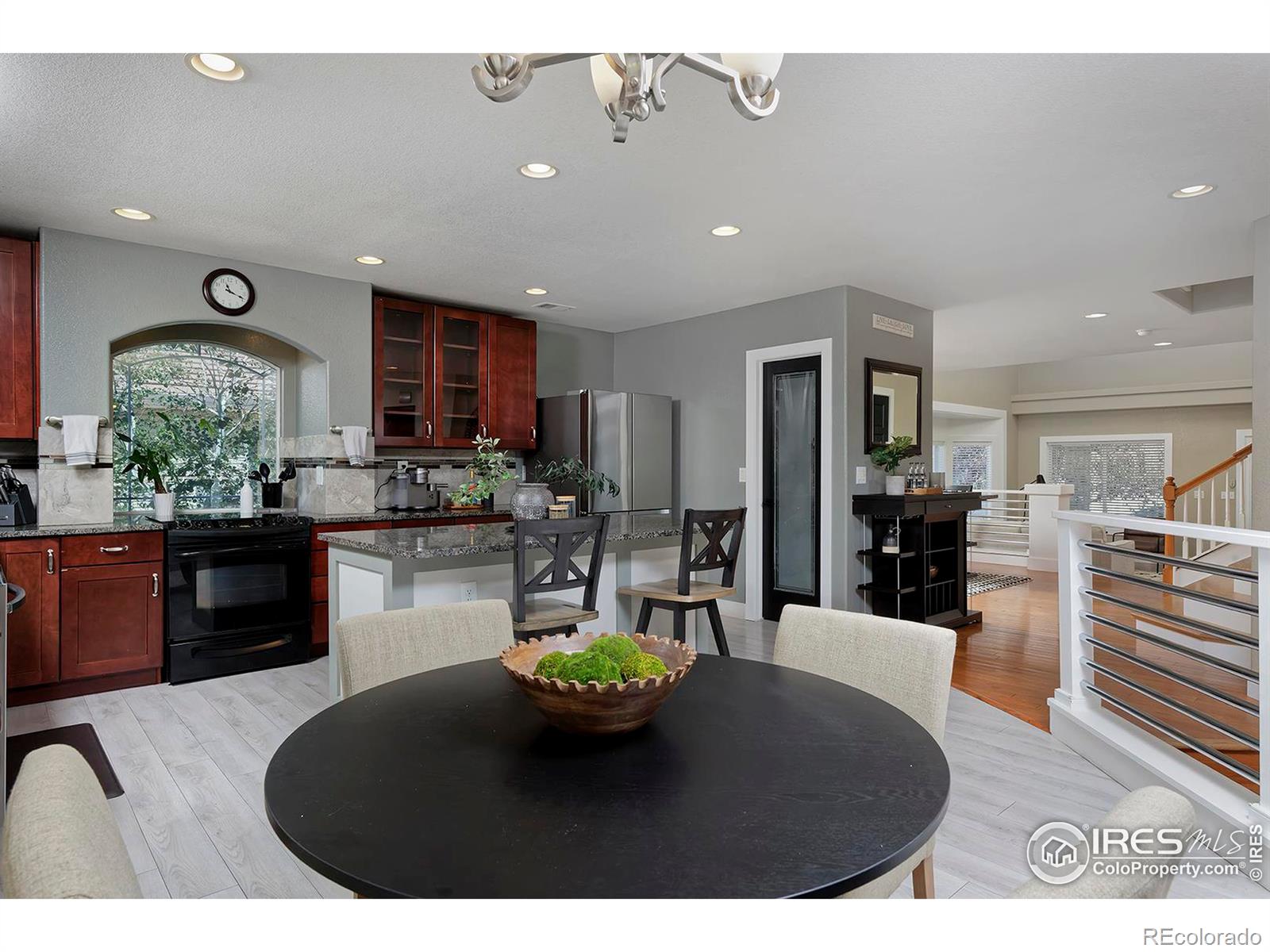 MLS Image #13 for 21366 e 49th place,denver, Colorado