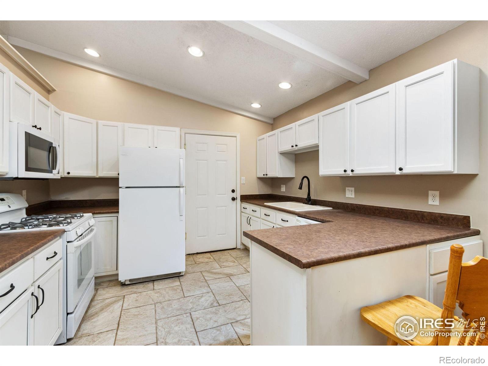 MLS Image #10 for 2216  scotch pine court,loveland, Colorado