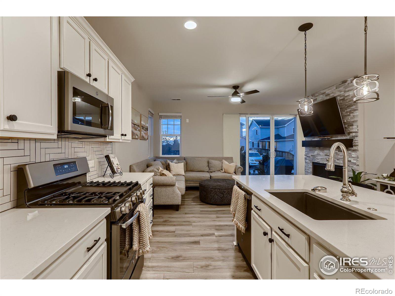 MLS Image #10 for 9903  truckee street,commerce city, Colorado