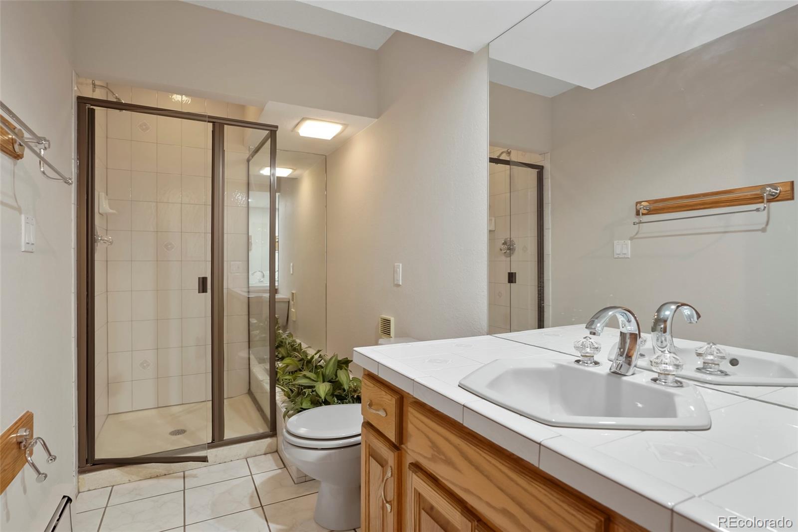 MLS Image #13 for 12315 w 54th drive,arvada, Colorado