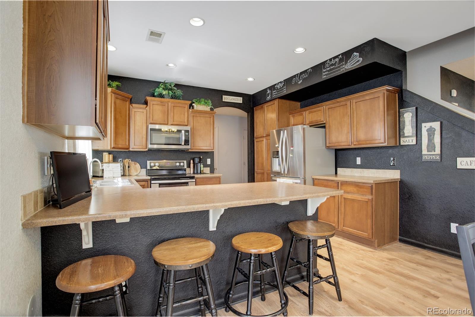 MLS Image #6 for 5549  halifax street,denver, Colorado