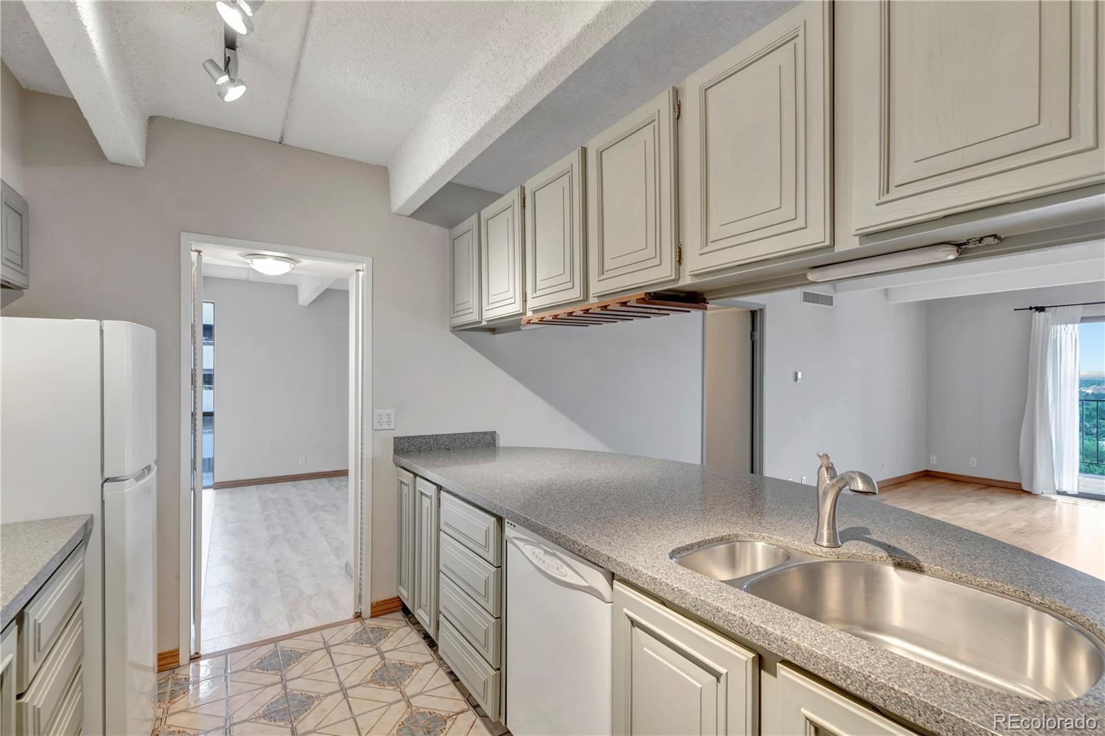 MLS Image #3 for 777 n washington street,denver, Colorado