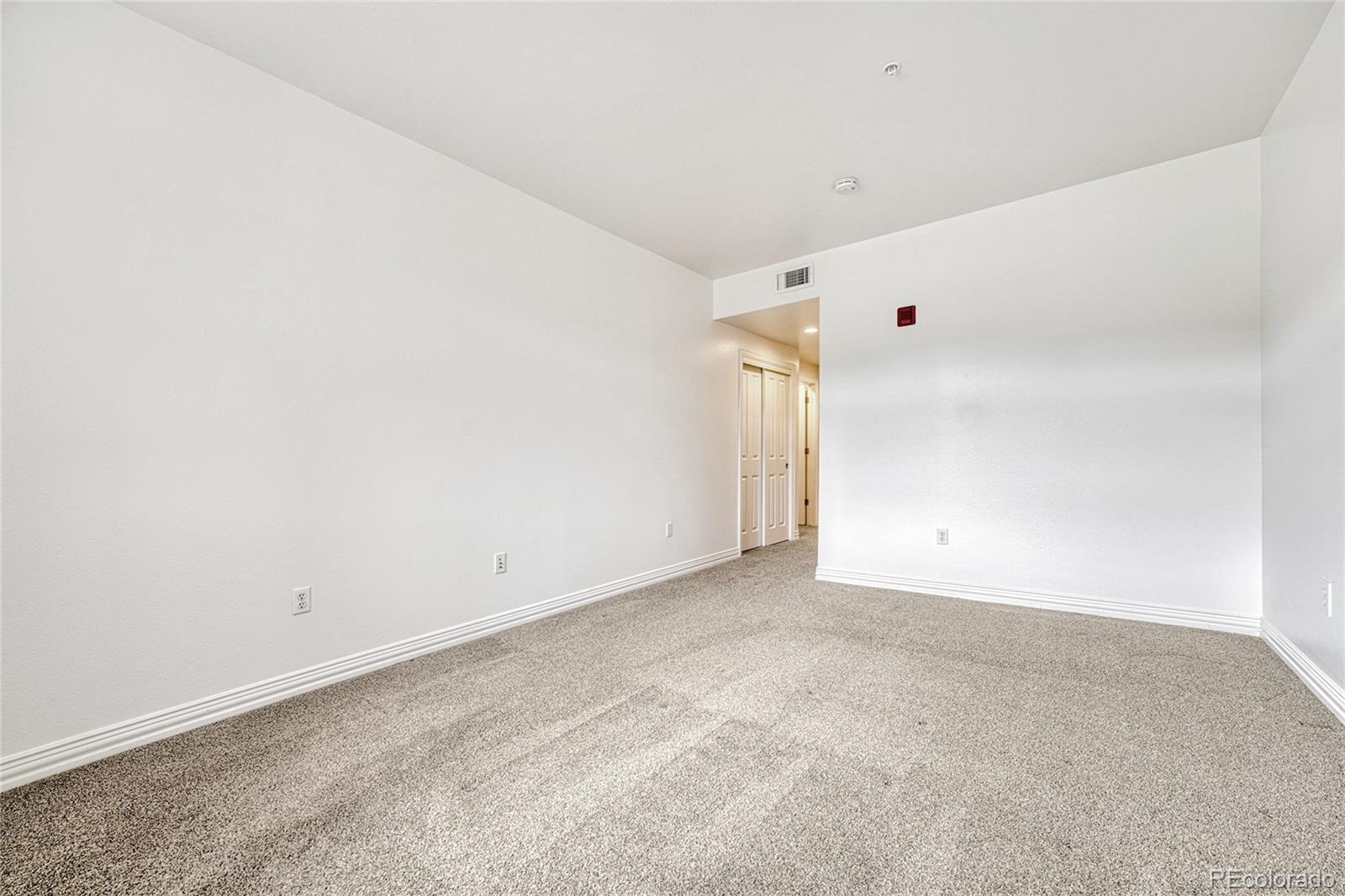 MLS Image #14 for 2700 e cherry creek south drive,denver, Colorado