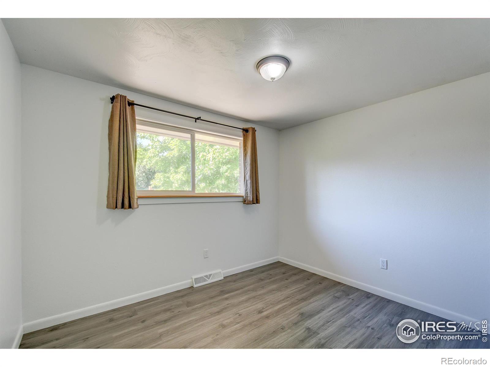 MLS Image #12 for 413  fox street,longmont, Colorado