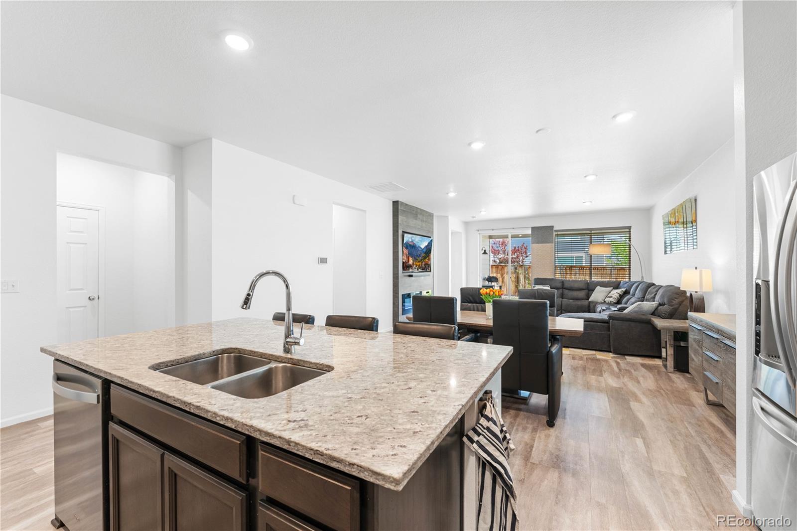 MLS Image #5 for 419 s olathe street,aurora, Colorado