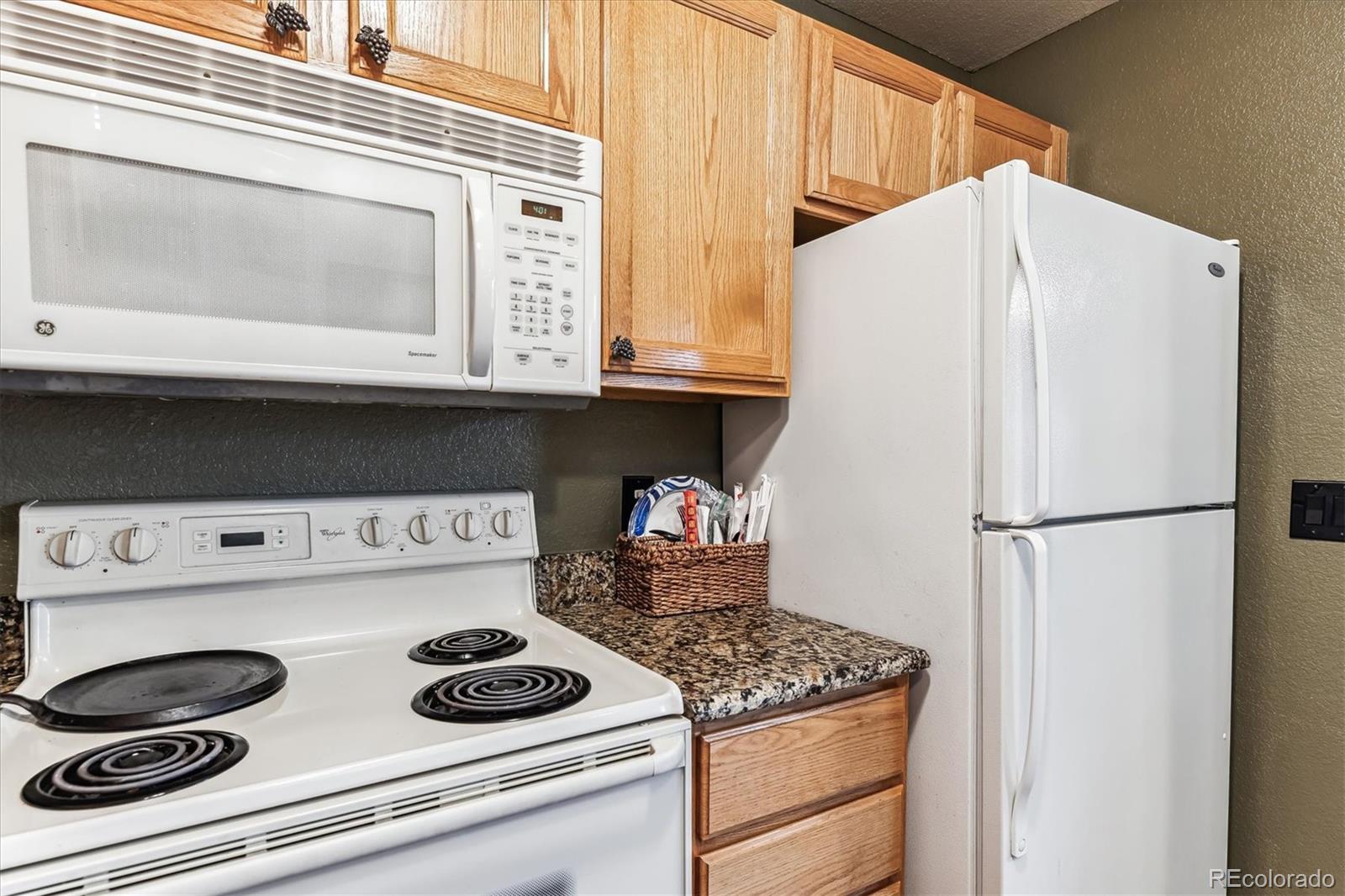 MLS Image #13 for 8371 s upham way,littleton, Colorado