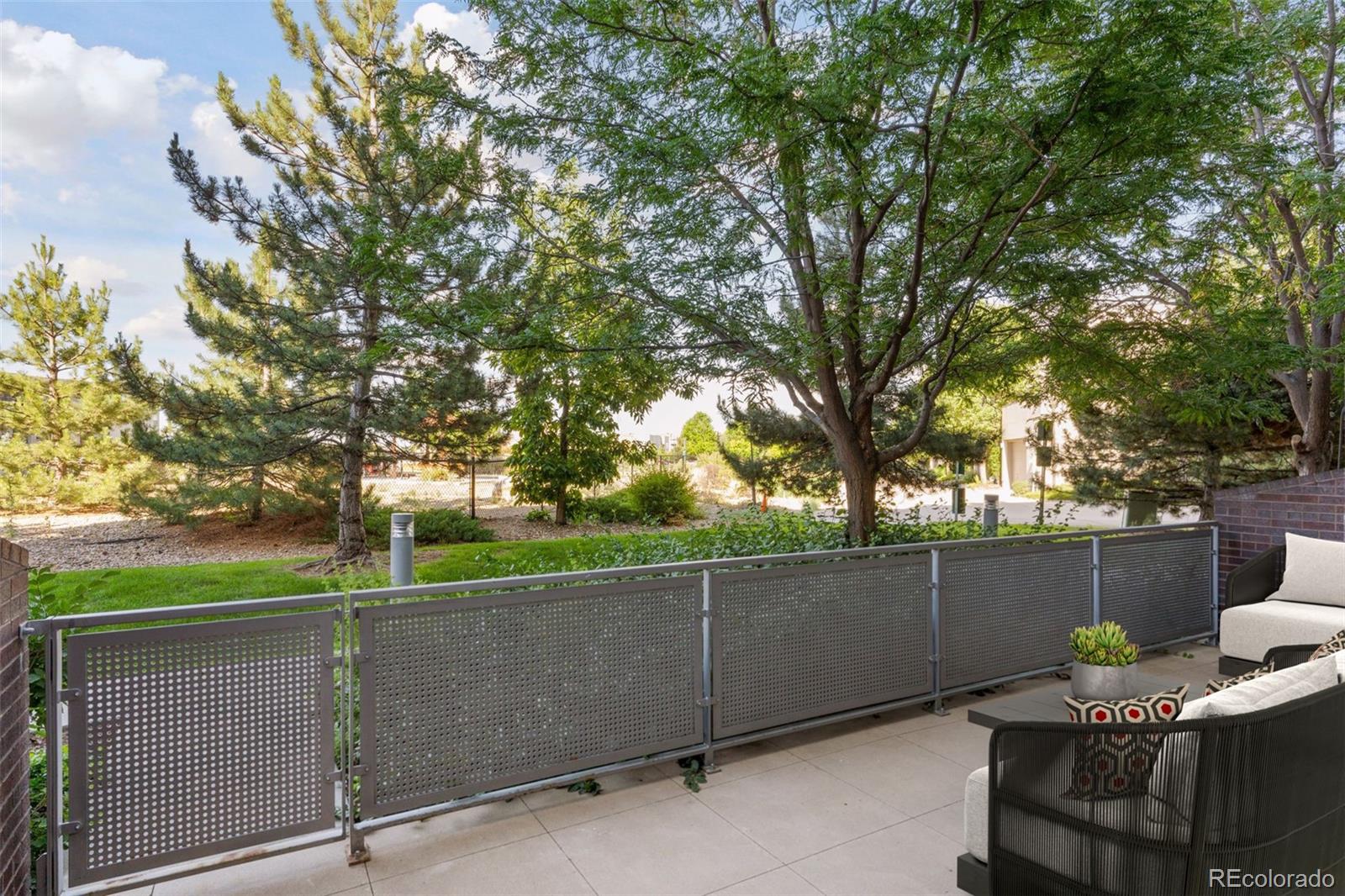 MLS Image #16 for 2958  syracuse street 106,denver, Colorado