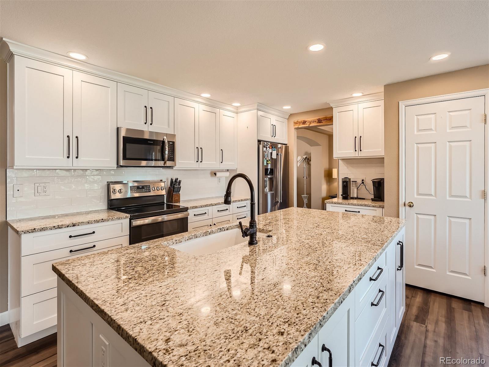 MLS Image #9 for 5550  oak court,arvada, Colorado