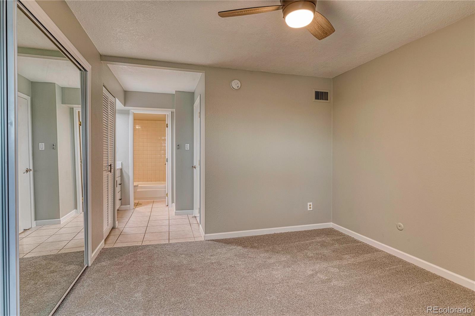 MLS Image #13 for 2  adams street,denver, Colorado