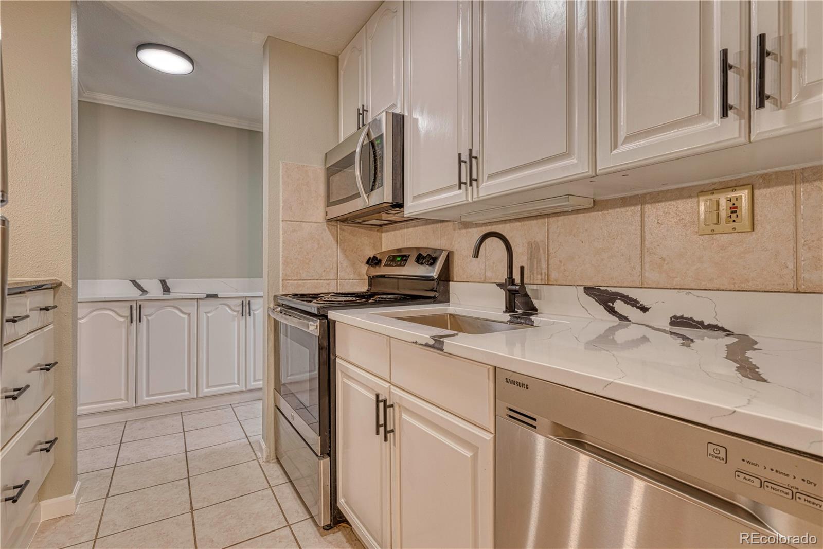 MLS Image #9 for 2  adams street,denver, Colorado