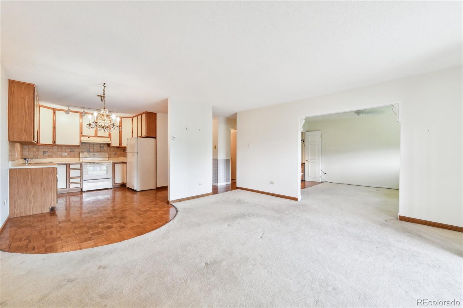 MLS Image #7 for 635 s alton way,denver, Colorado