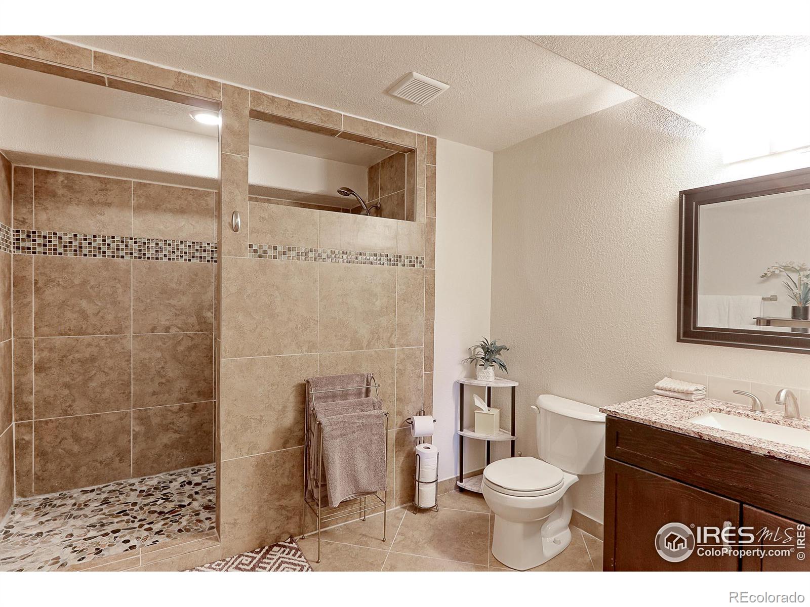 MLS Image #30 for 12290  village circle,commerce city, Colorado