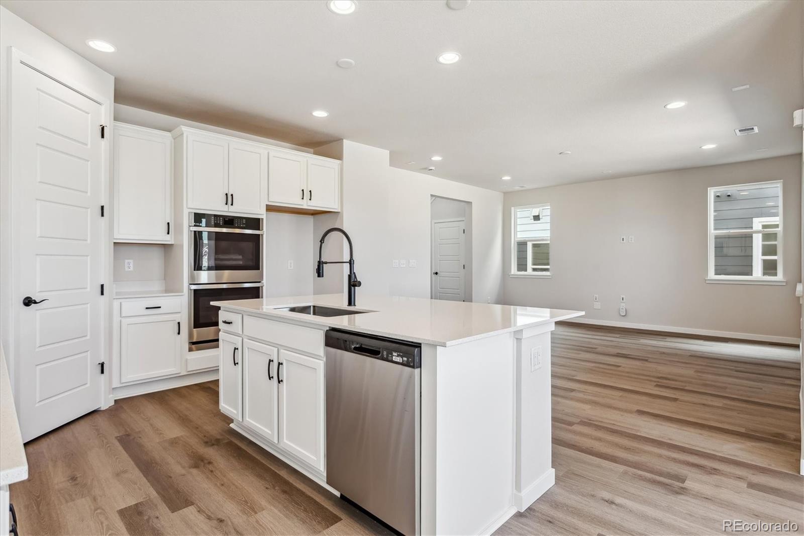 MLS Image #4 for 8394  cokedale drive,littleton, Colorado