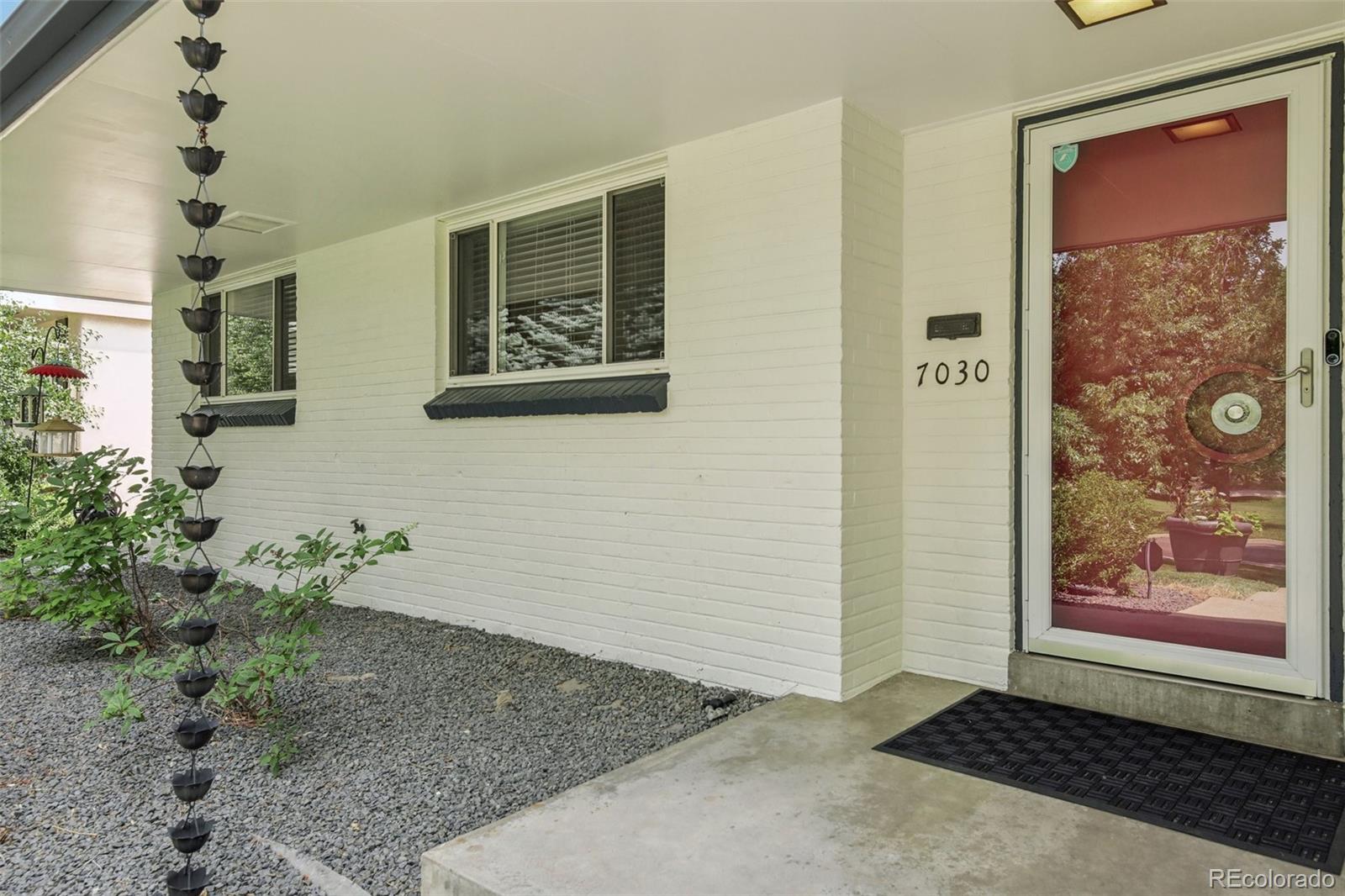 MLS Image #4 for 7030 e 6th avenue parkway ,denver, Colorado