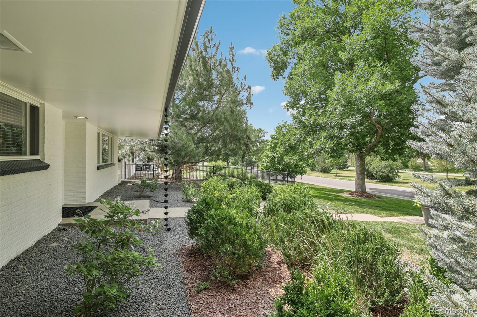 MLS Image #5 for 7030 e 6th avenue parkway ,denver, Colorado