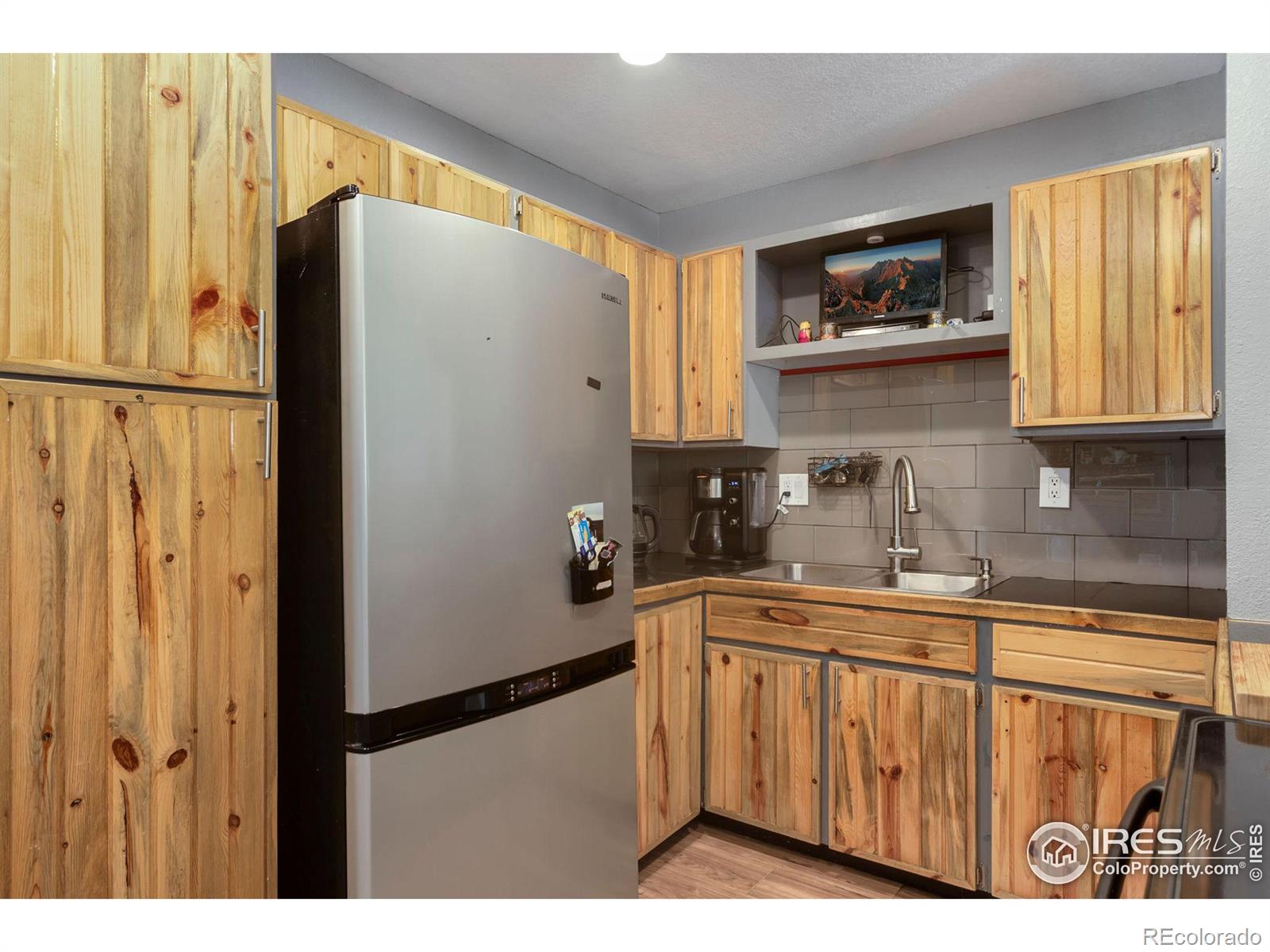 MLS Image #8 for 260  ley drive,la salle, Colorado