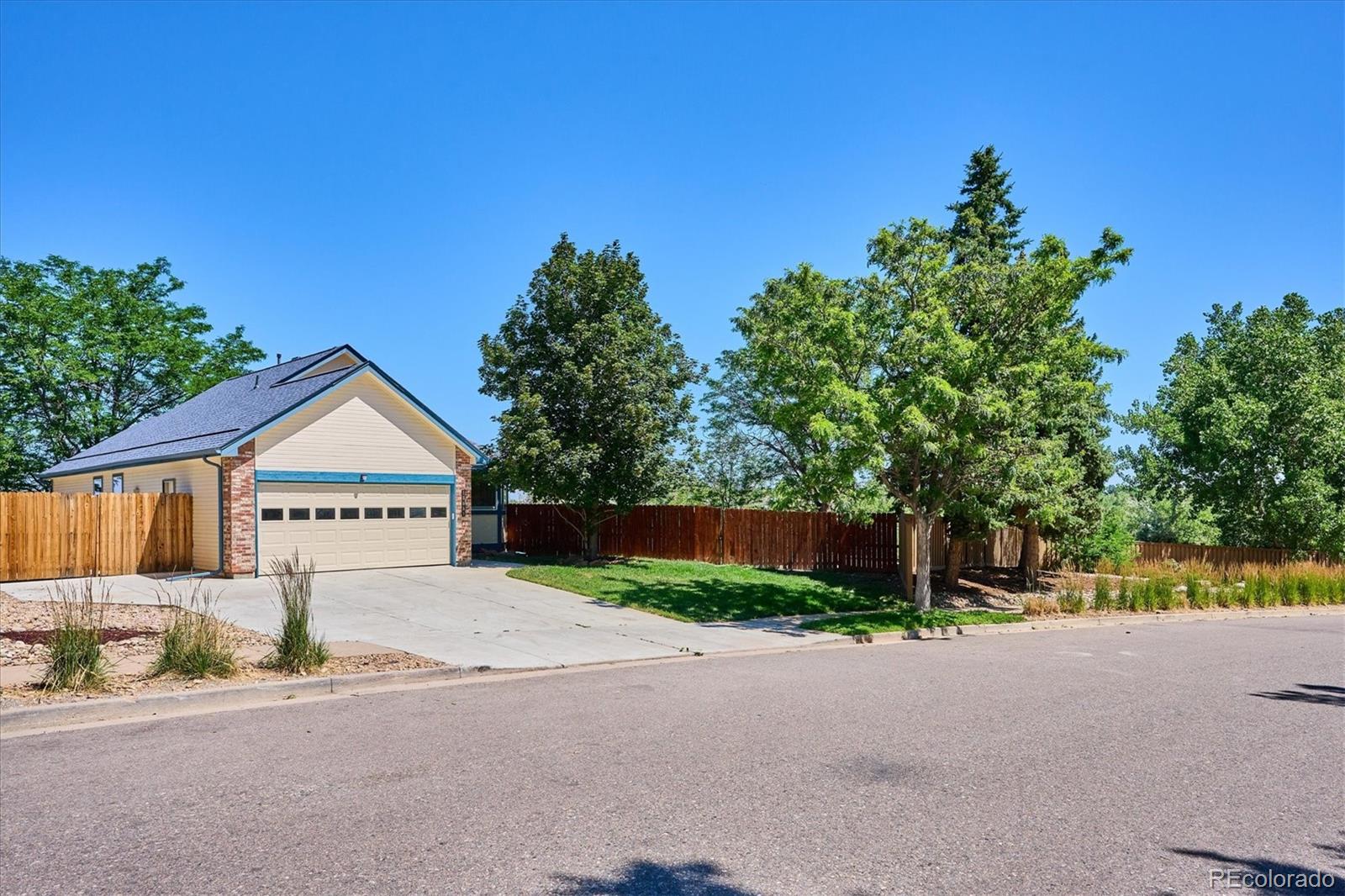 MLS Image #2 for 18661 e wagontrail circle,aurora, Colorado