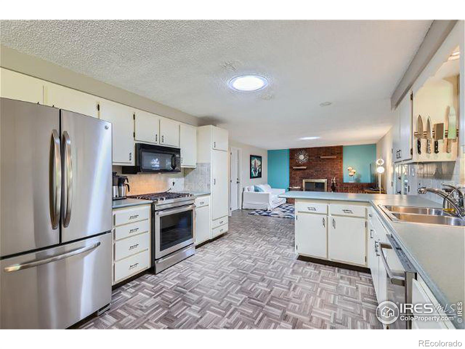 MLS Image #5 for 2331  ptelea court,loveland, Colorado