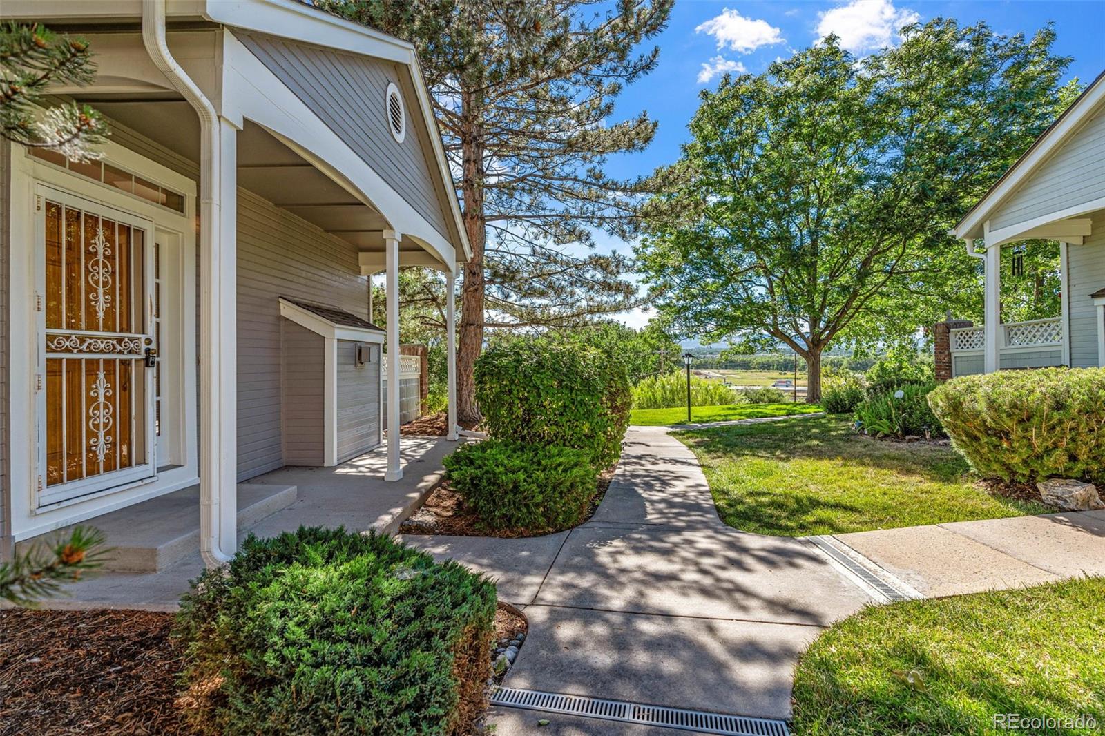 MLS Image #3 for 2896 w long circle,littleton, Colorado