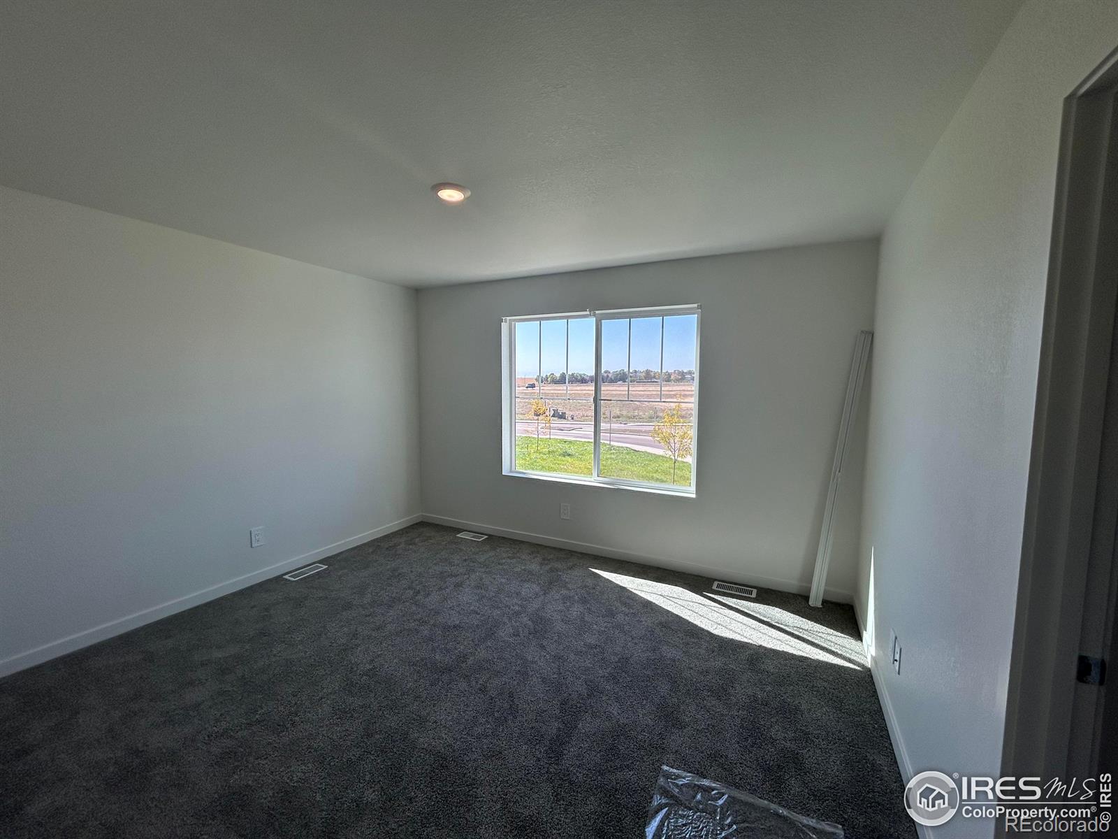 MLS Image #6 for 458  condor way,johnstown, Colorado