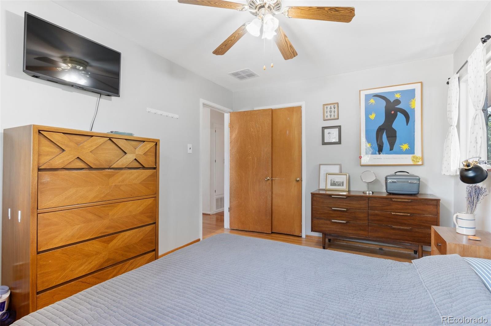 MLS Image #19 for 2754 s raleigh street,denver, Colorado