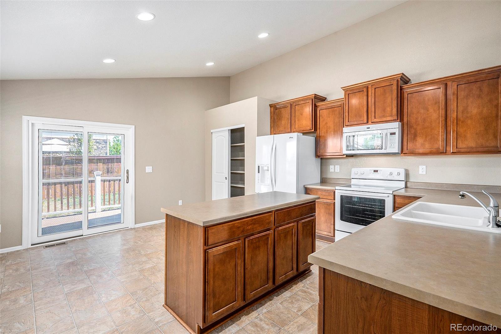 MLS Image #3 for 148 n irvington street,aurora, Colorado