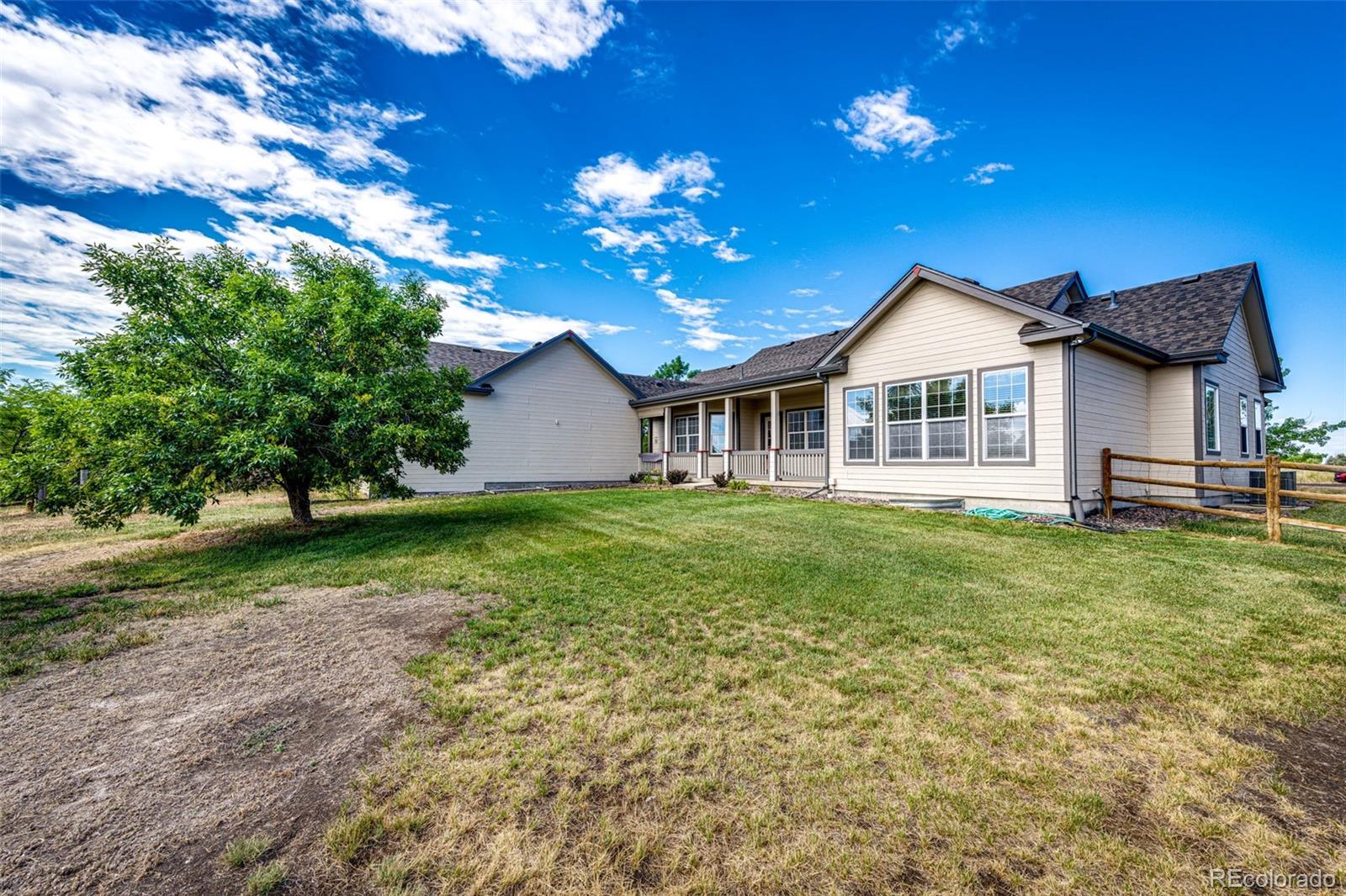 MLS Image #36 for 4256  defoe street,strasburg, Colorado