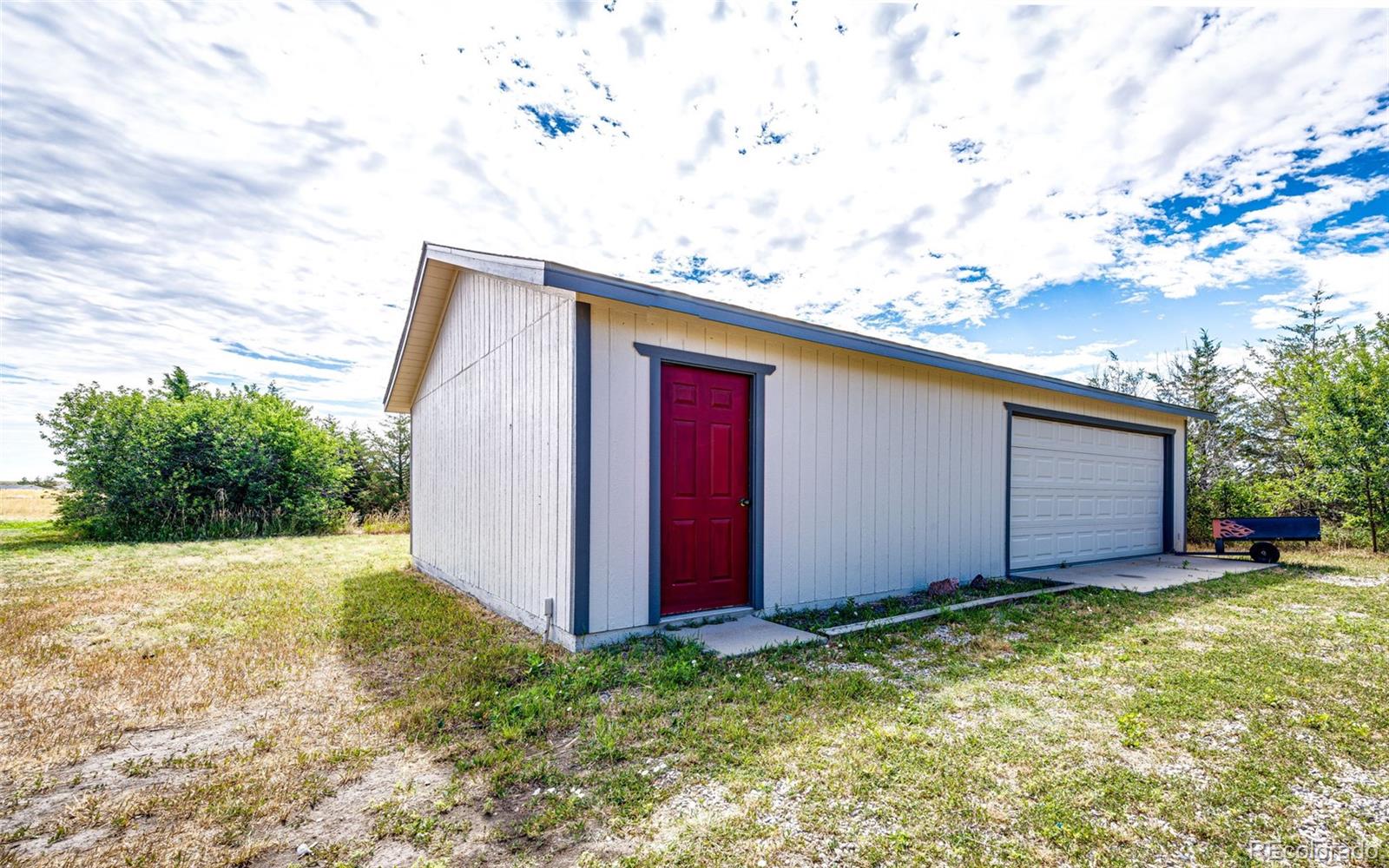 MLS Image #38 for 4256  defoe street,strasburg, Colorado