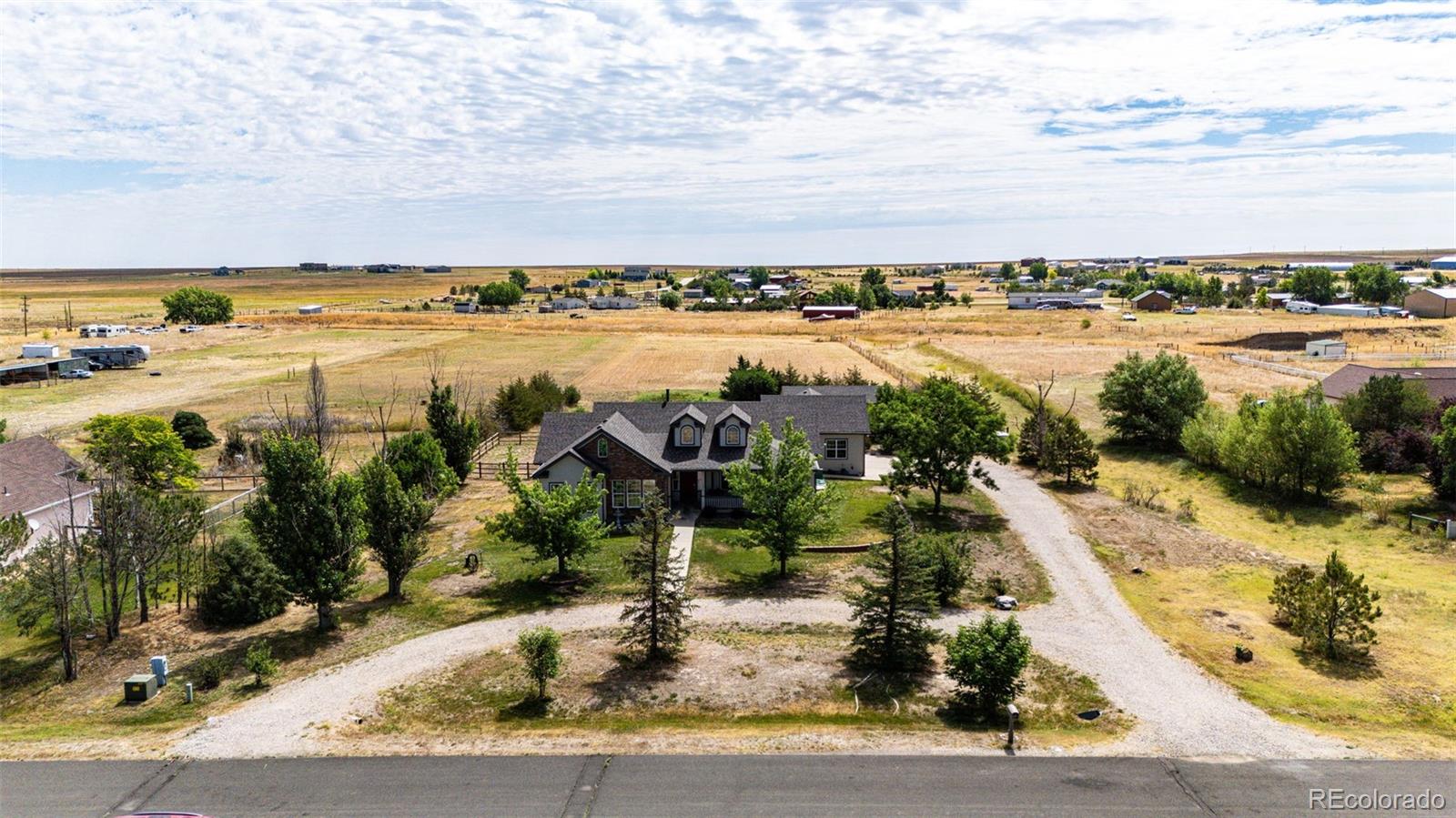 MLS Image #49 for 4256  defoe street,strasburg, Colorado