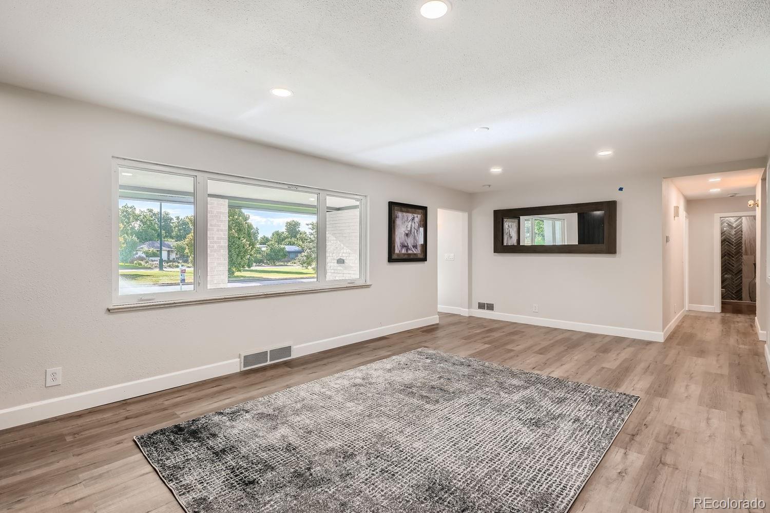 MLS Image #6 for 2940 n monaco parkway,denver, Colorado