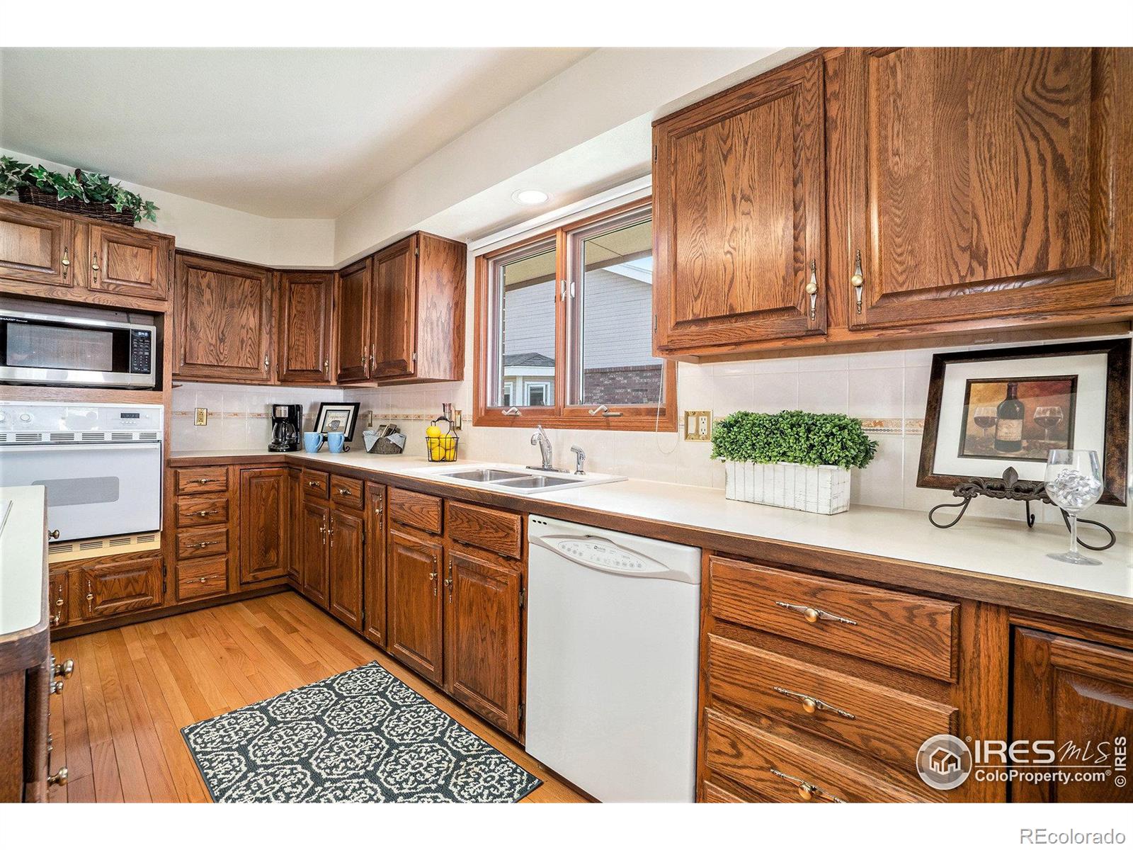 MLS Image #17 for 1265  honeysuckle court,windsor, Colorado