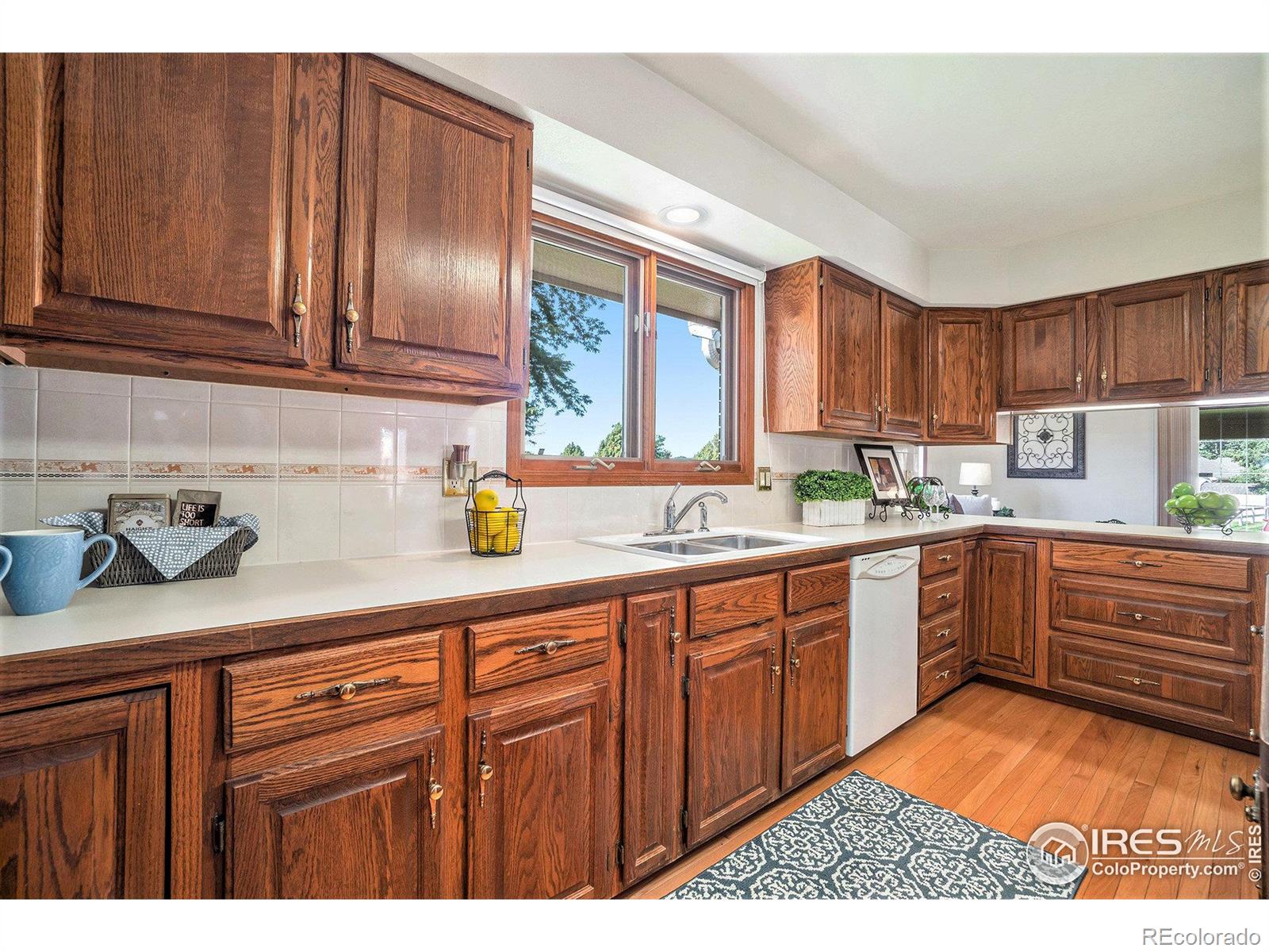 MLS Image #18 for 1265  honeysuckle court,windsor, Colorado