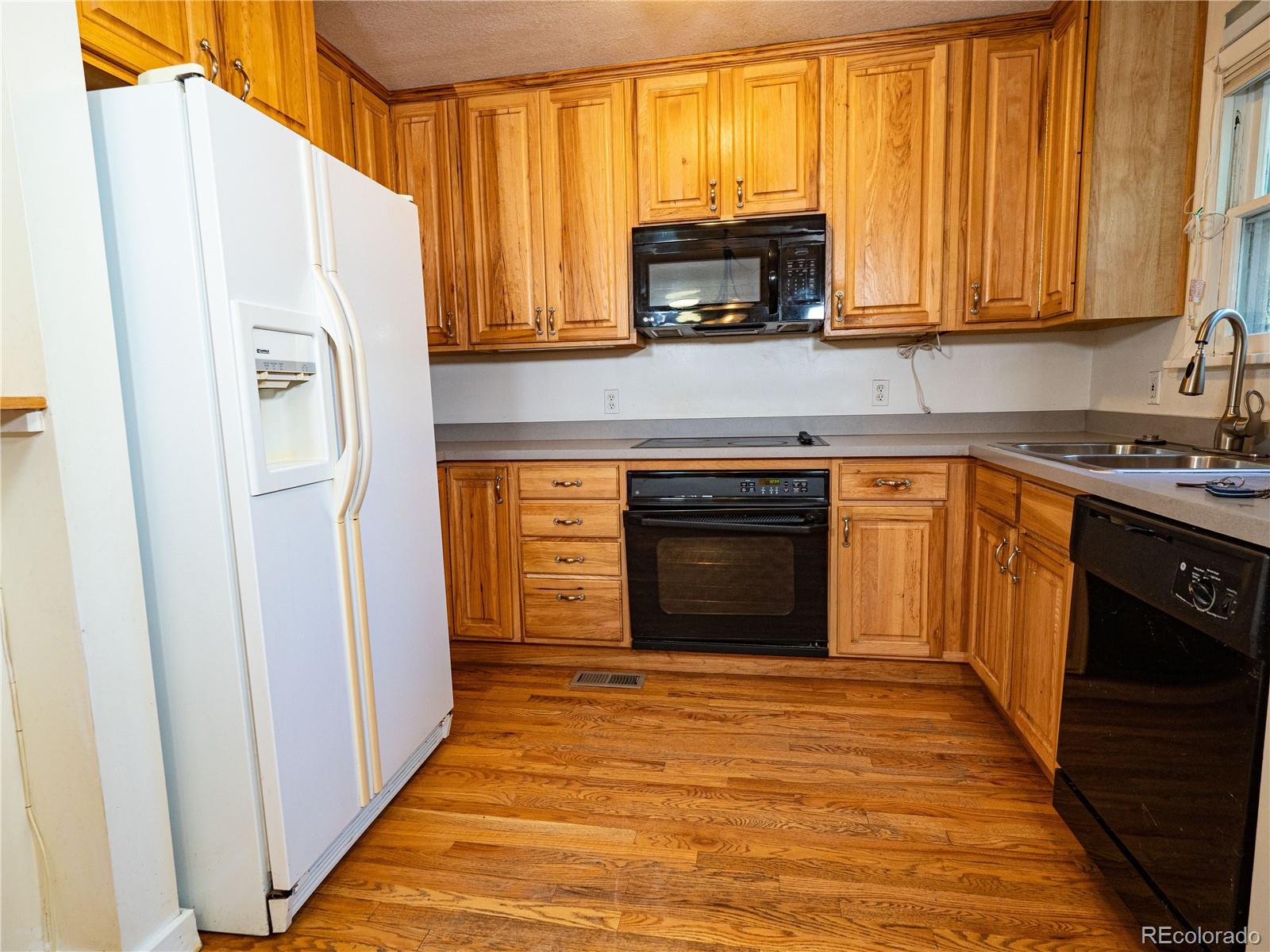 MLS Image #12 for 2488 s columbine street,denver, Colorado