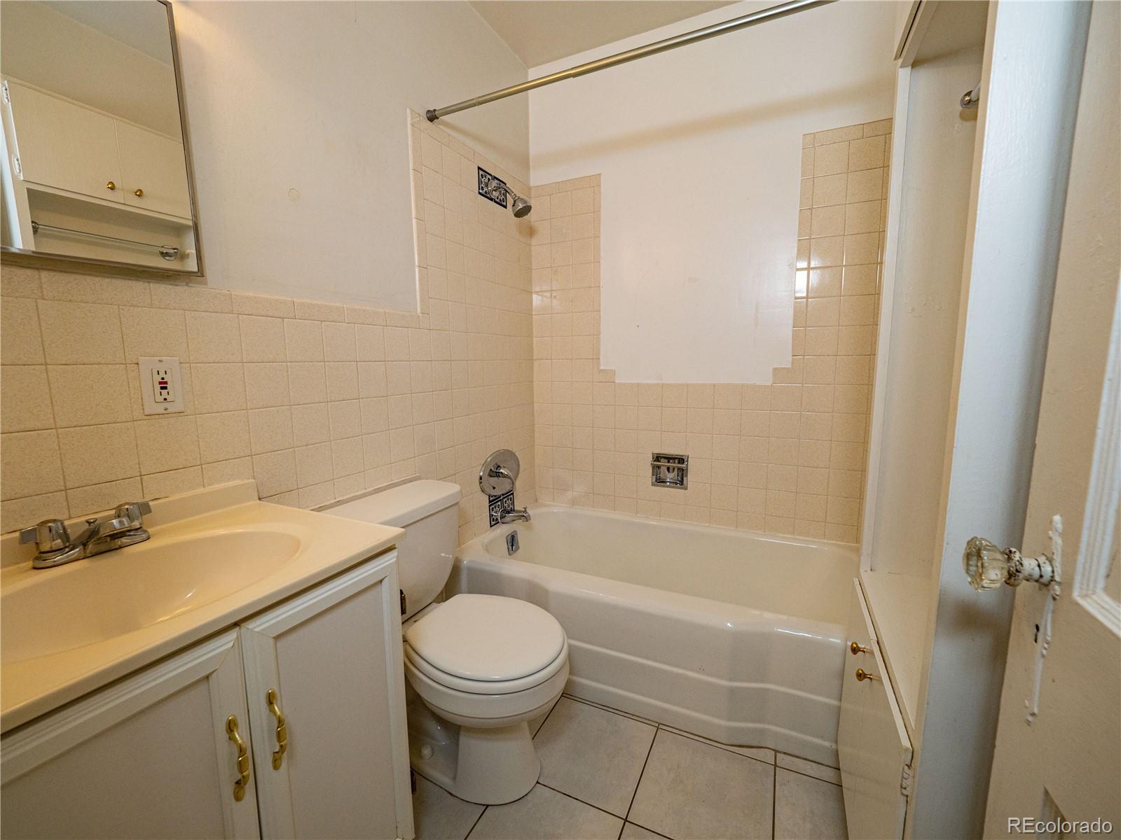 MLS Image #9 for 2488 s columbine street,denver, Colorado