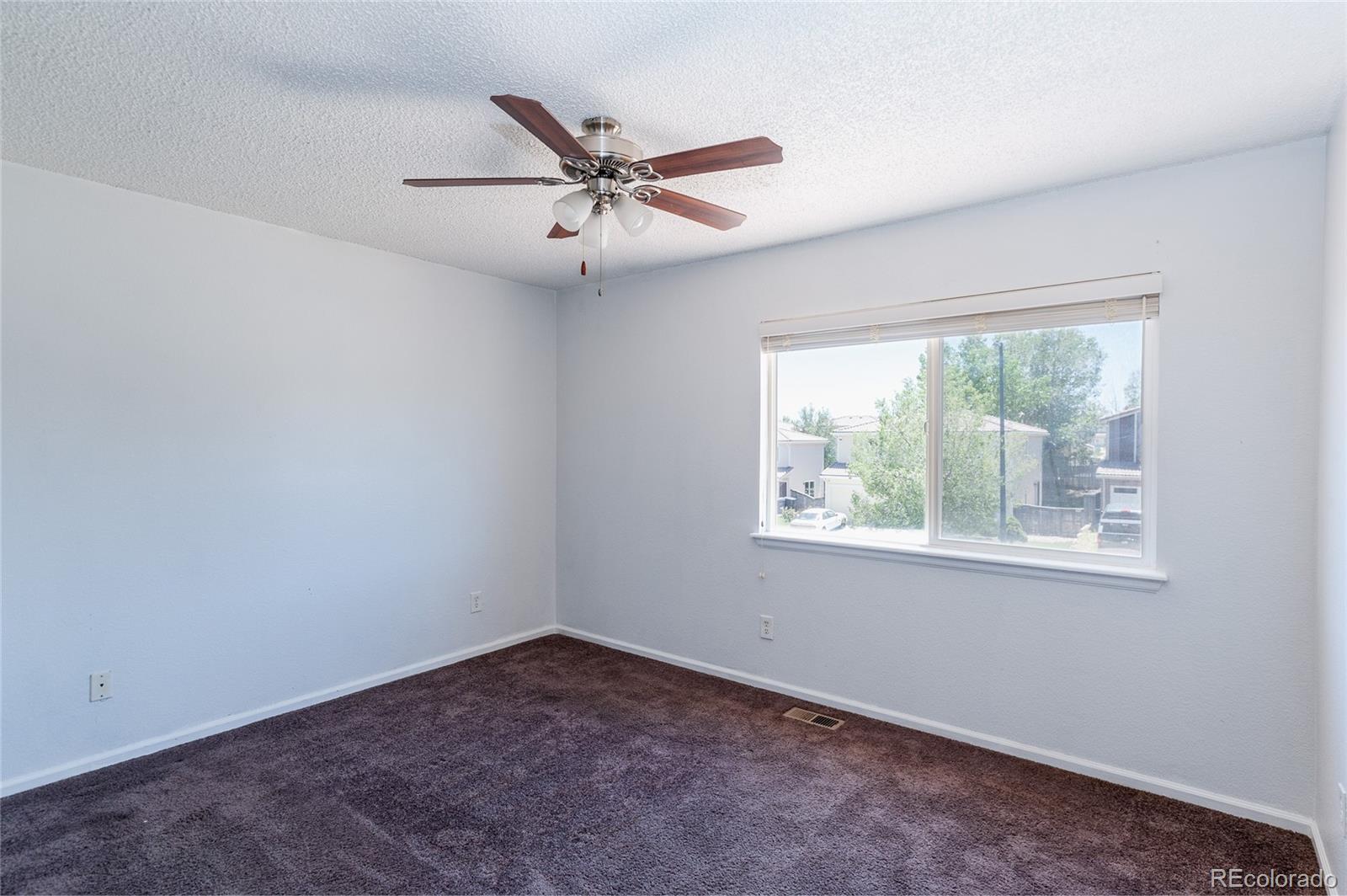 MLS Image #17 for 21541 e 40th avenue,denver, Colorado