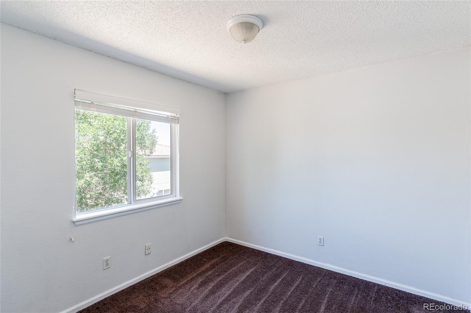 MLS Image #9 for 21541 e 40th avenue,denver, Colorado