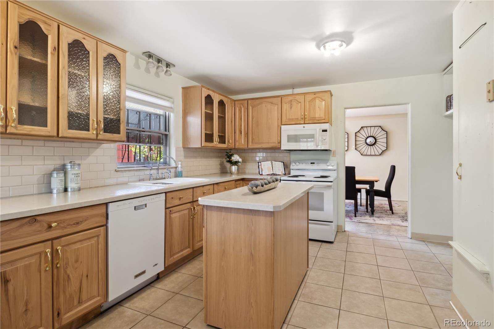 MLS Image #12 for 7400  broadview drive,denver, Colorado