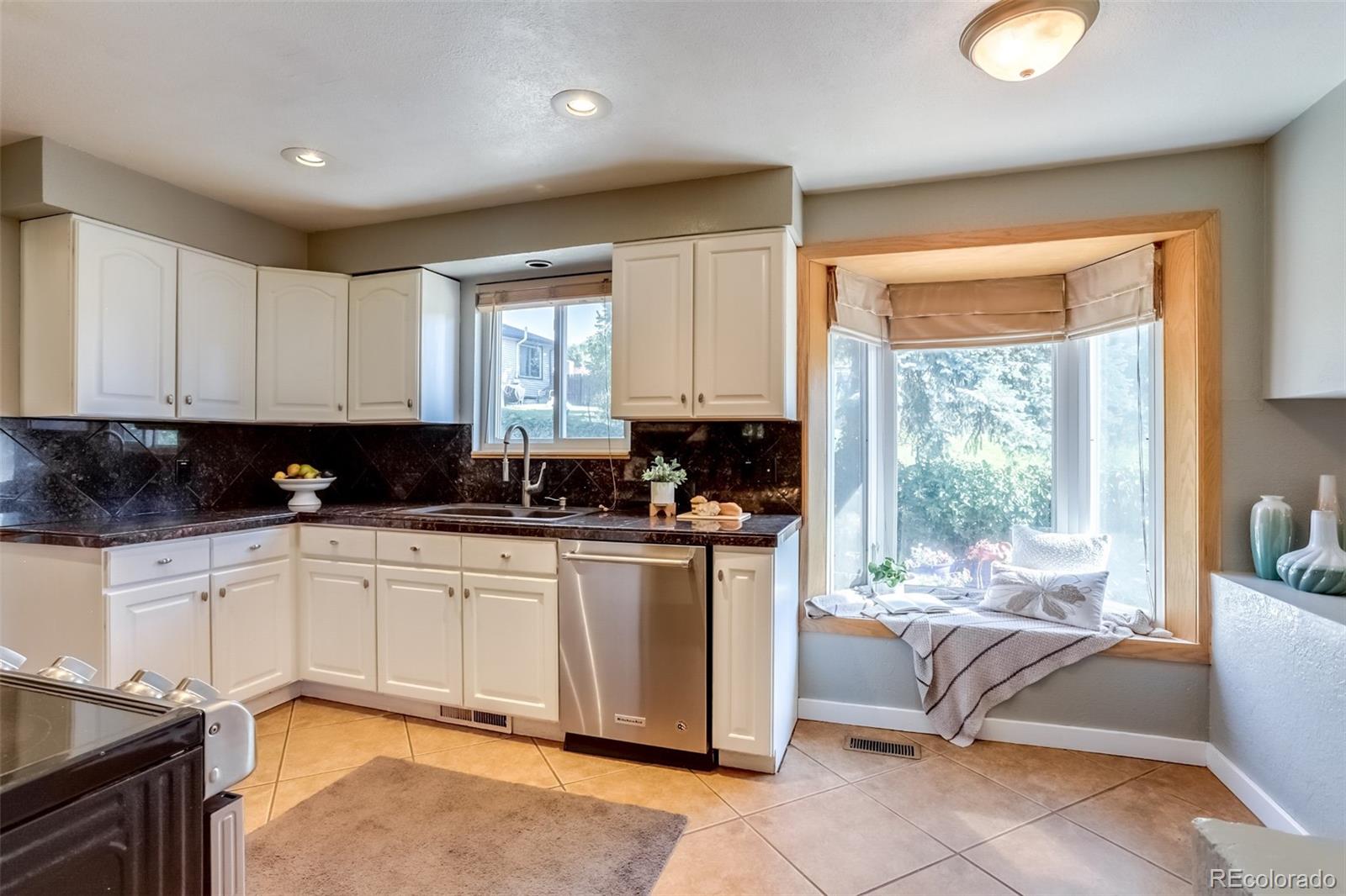 MLS Image #11 for 10565  canosa court,denver, Colorado