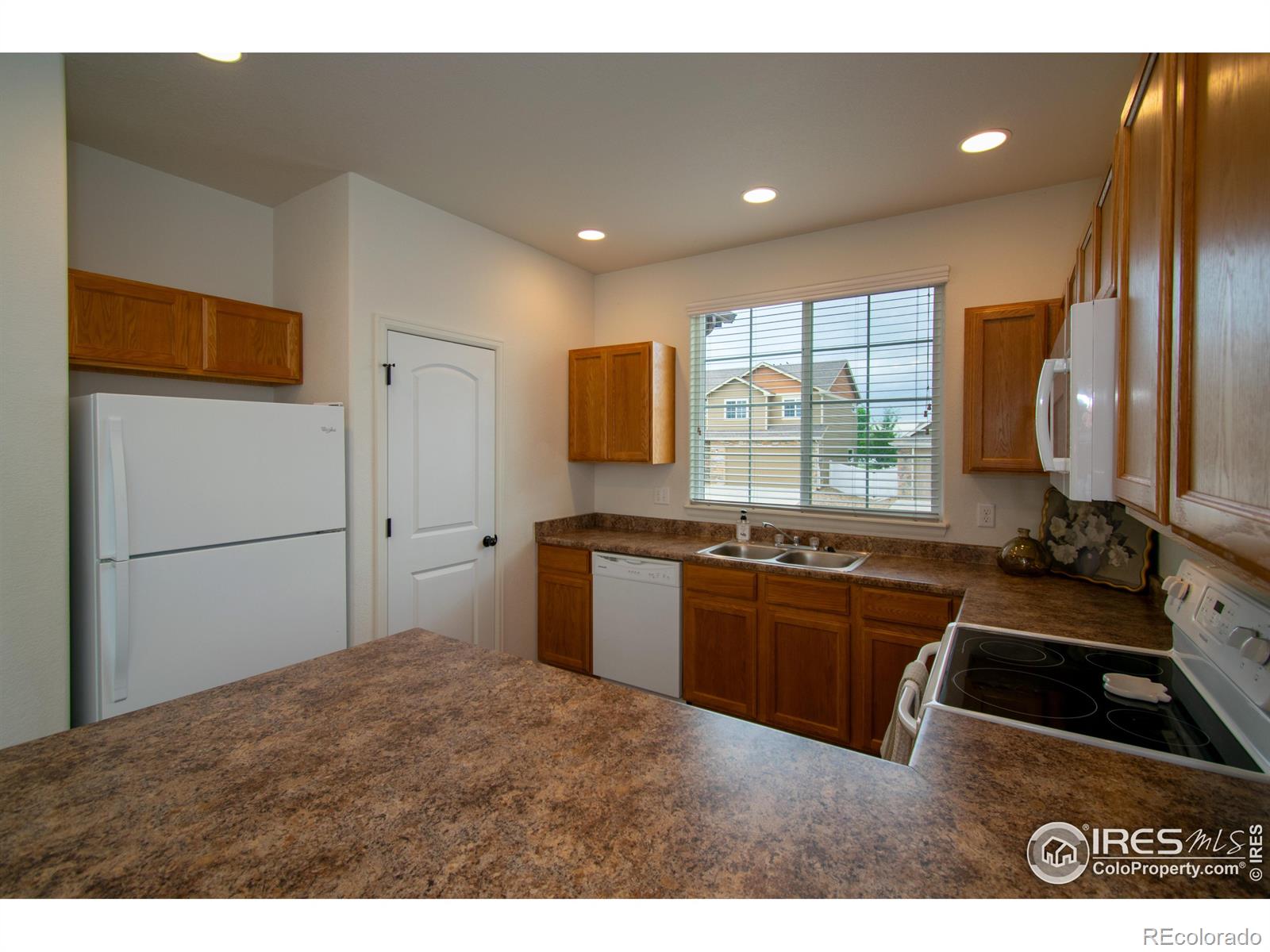 MLS Image #8 for 437  kendalbrook drive,windsor, Colorado